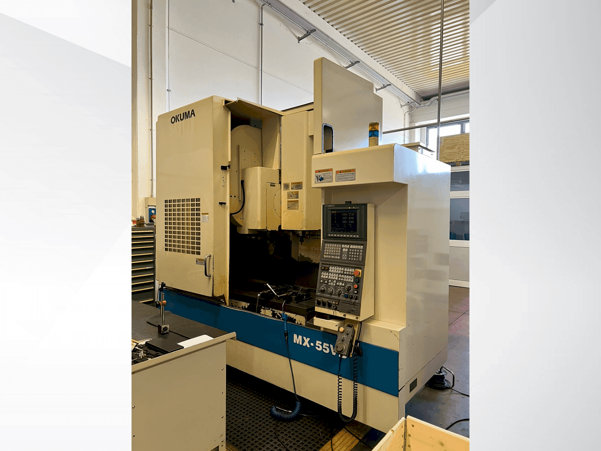 Okuma MX-55VB Mašinos vaizdas iš priekio