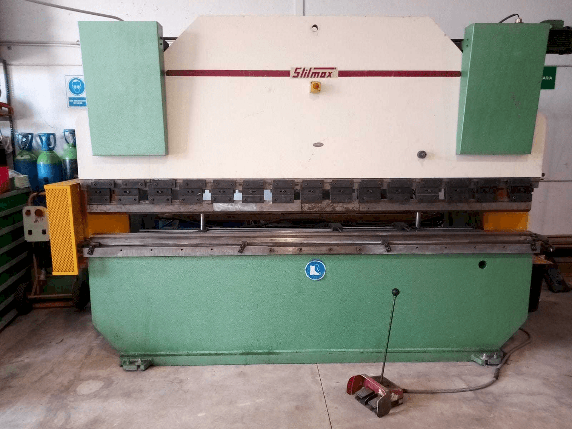 STILMAX 3100 Mašinos vaizdas iš priekio