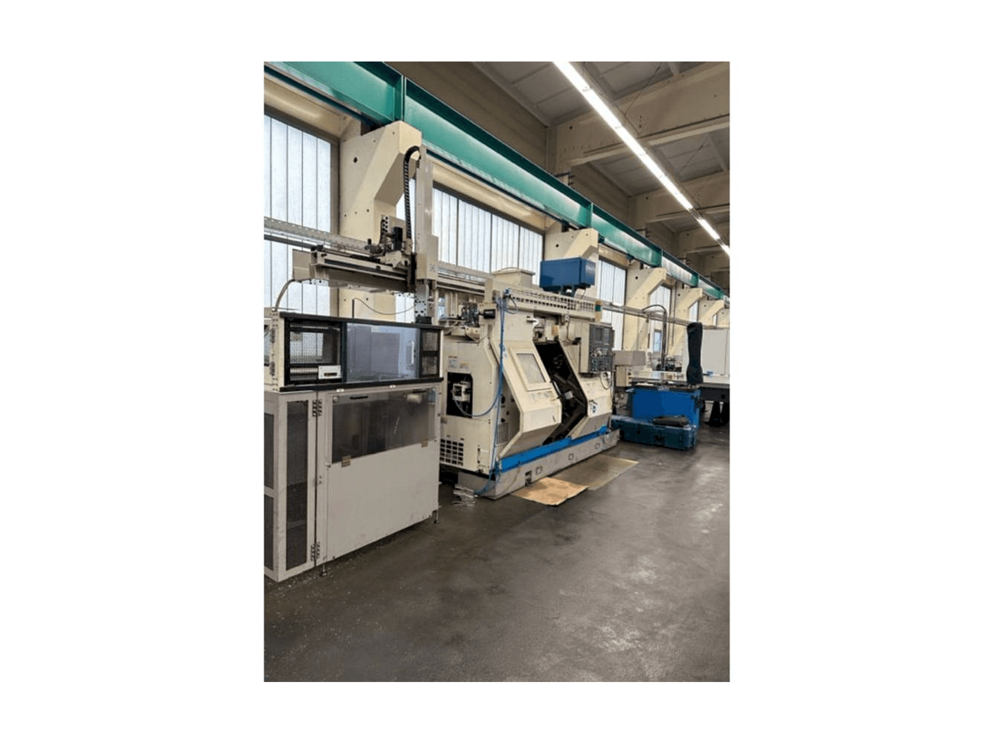 Okuma LT10 Mašinos vaizdas iš priekio