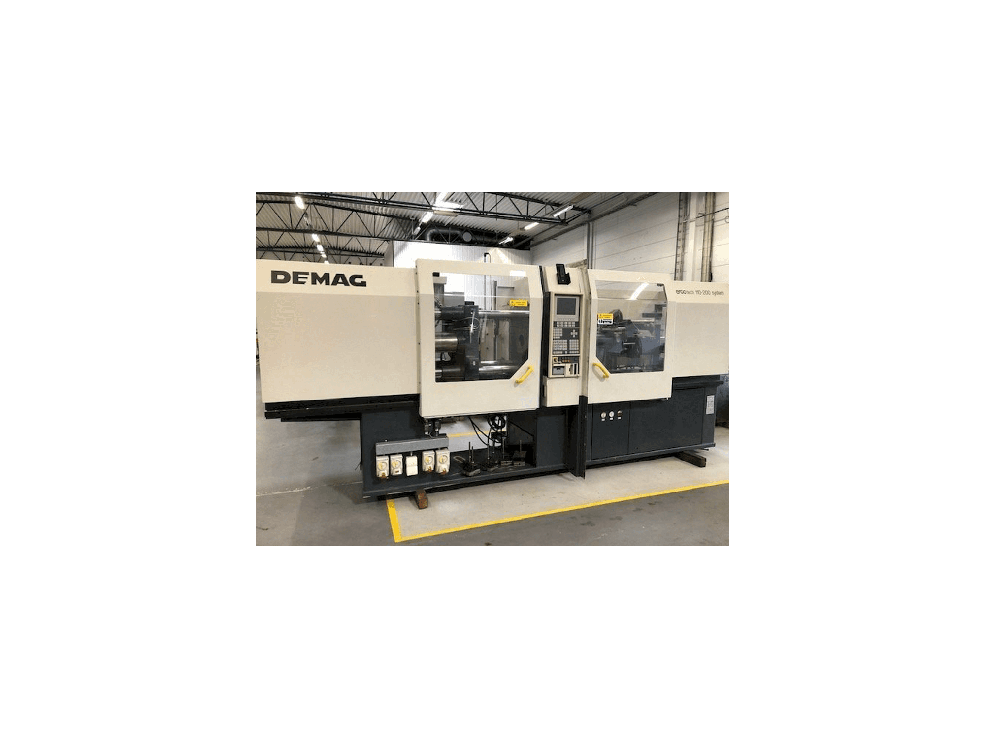 DEMAG Ergotech 110-200 System Mašinos vaizdas iš priekio