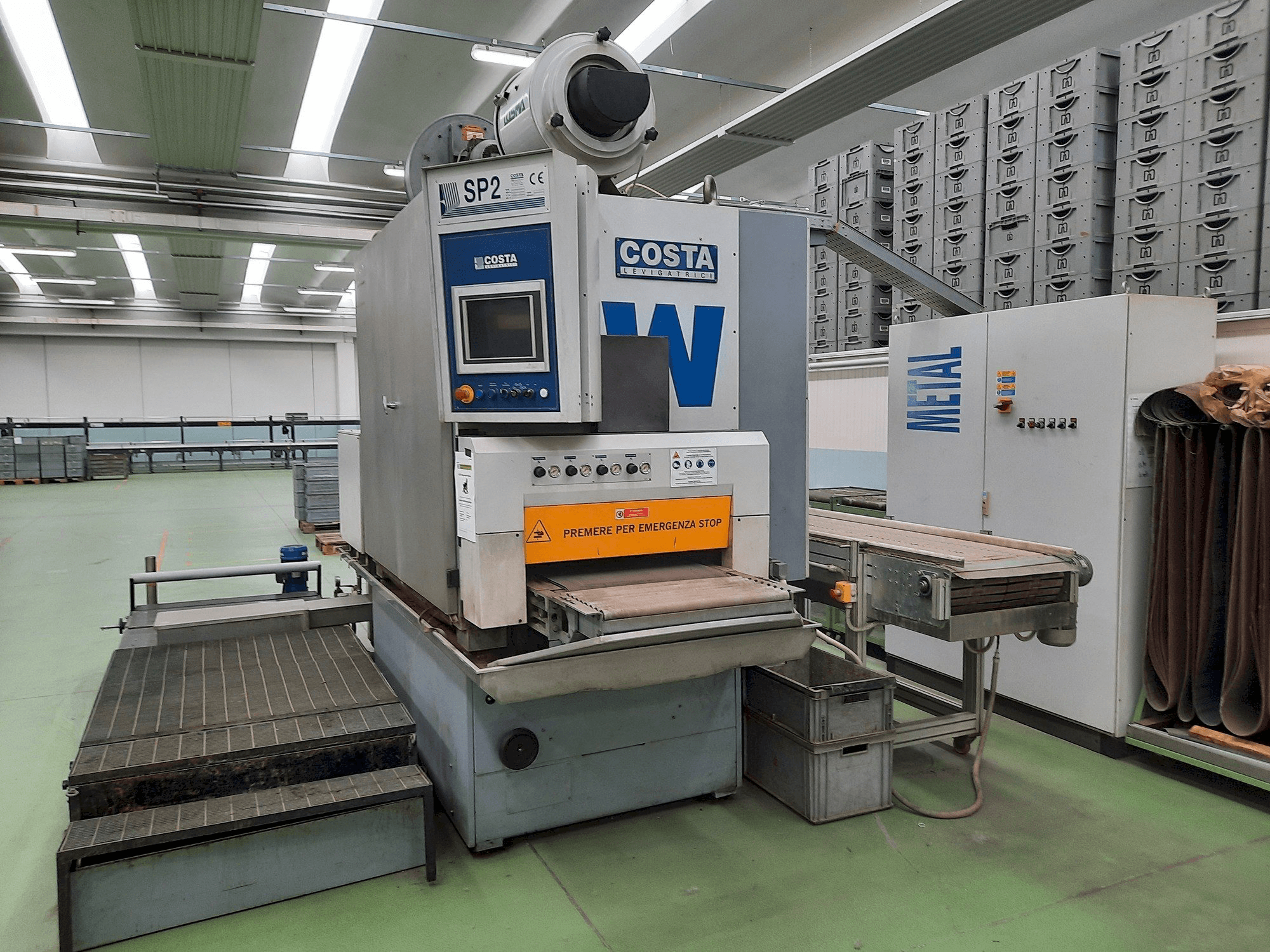 Costa CCCC 600 Mašinos vaizdas iš priekio