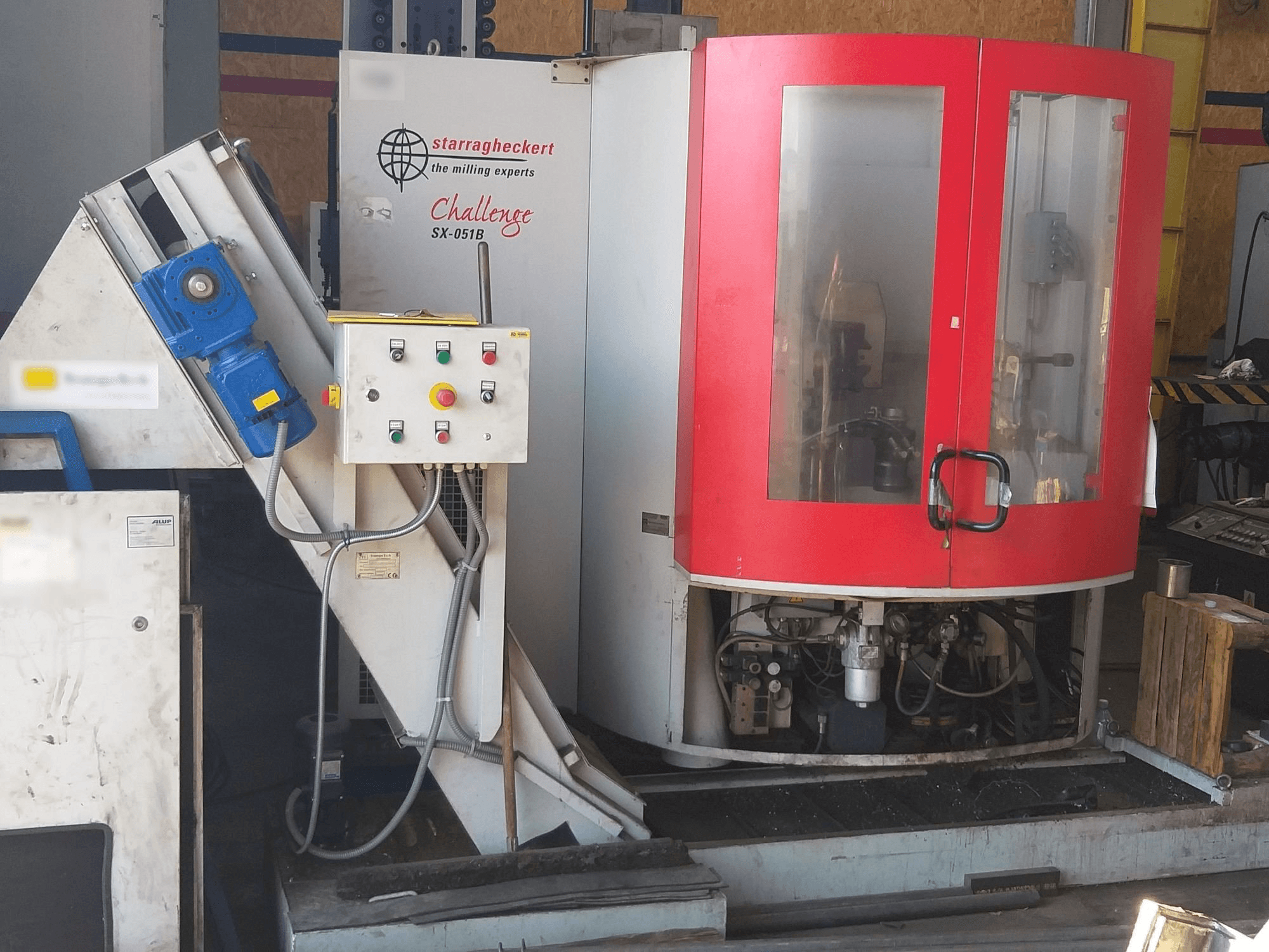 Starrag SX-051B Mašinos vaizdas iš priekio