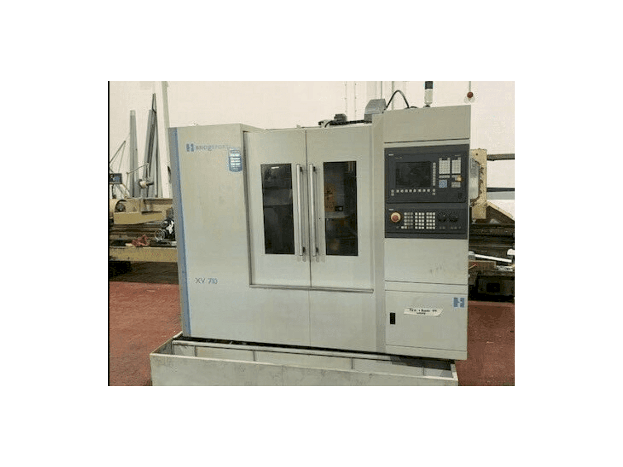 Bridgeport XV 710 Mašinos vaizdas iš priekio