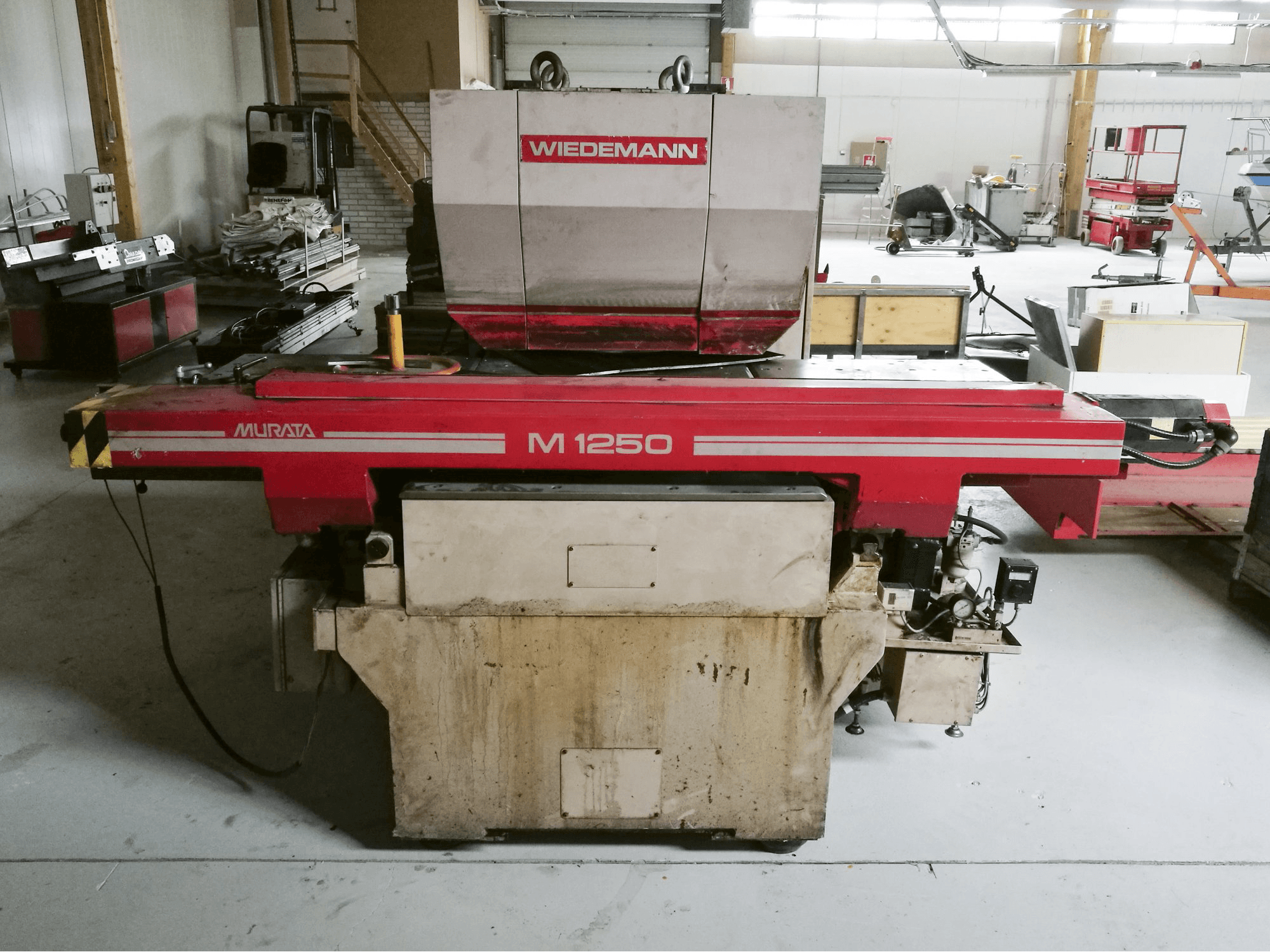 Murata Wiedemann M-1250 Mašinos vaizdas iš priekio