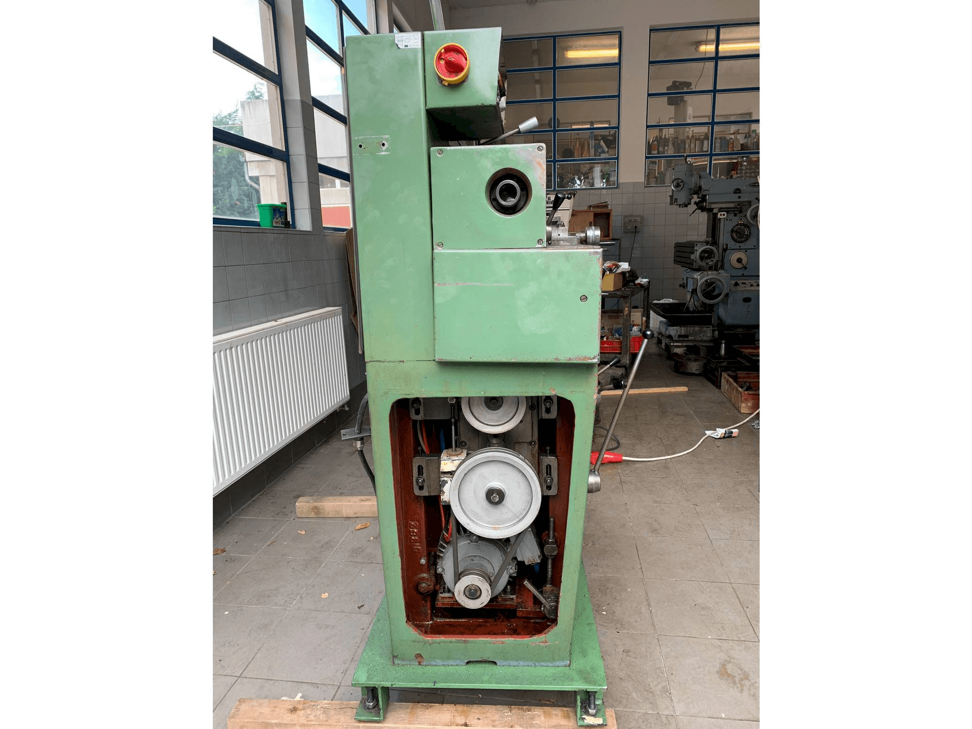 TOS Sm 16-A Mašinos vaizdas iš priekio