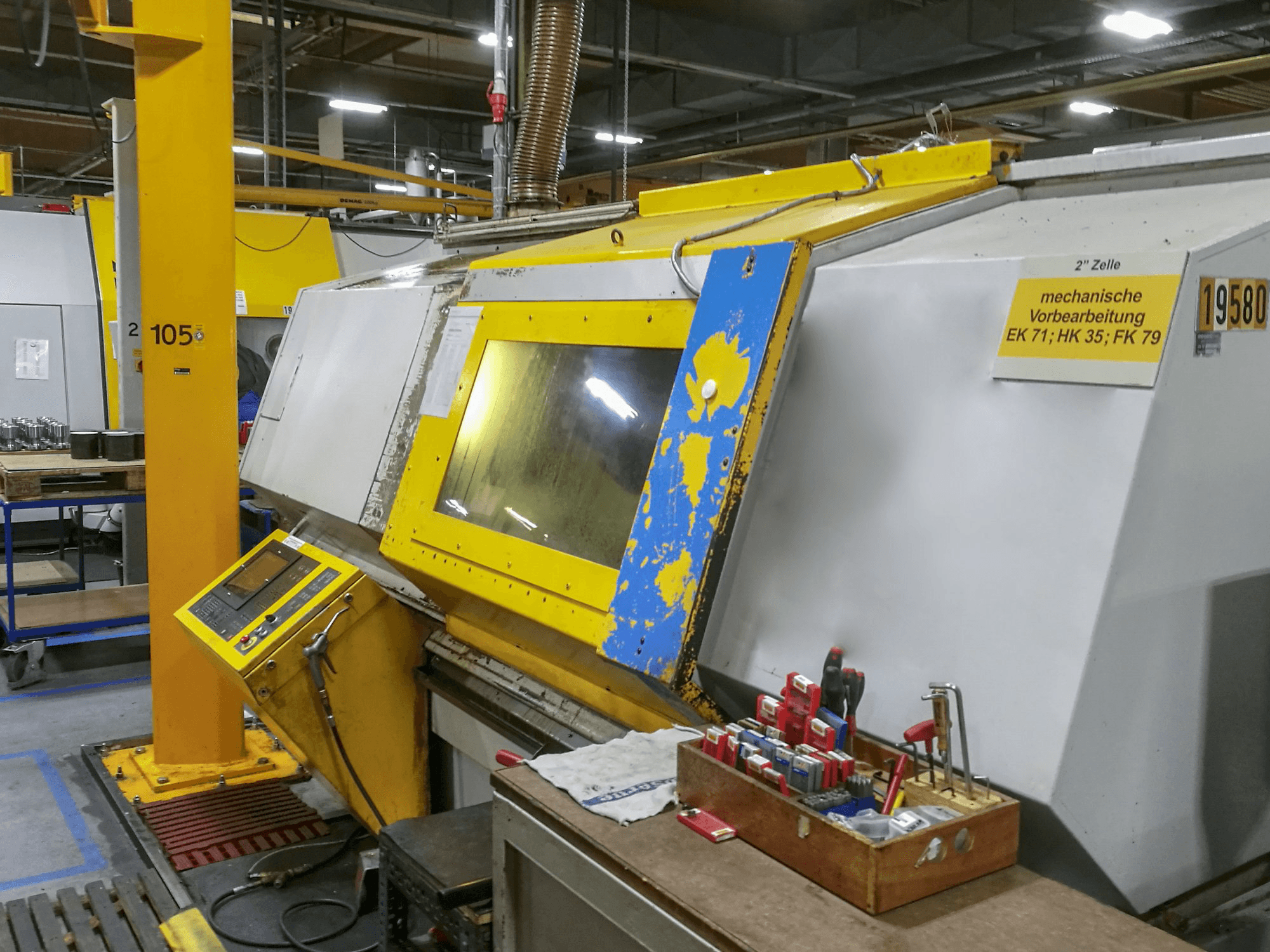 OERLIKON BOEHRINGER VDF 250 C-F Mašinos dešinės pusės vaizdas