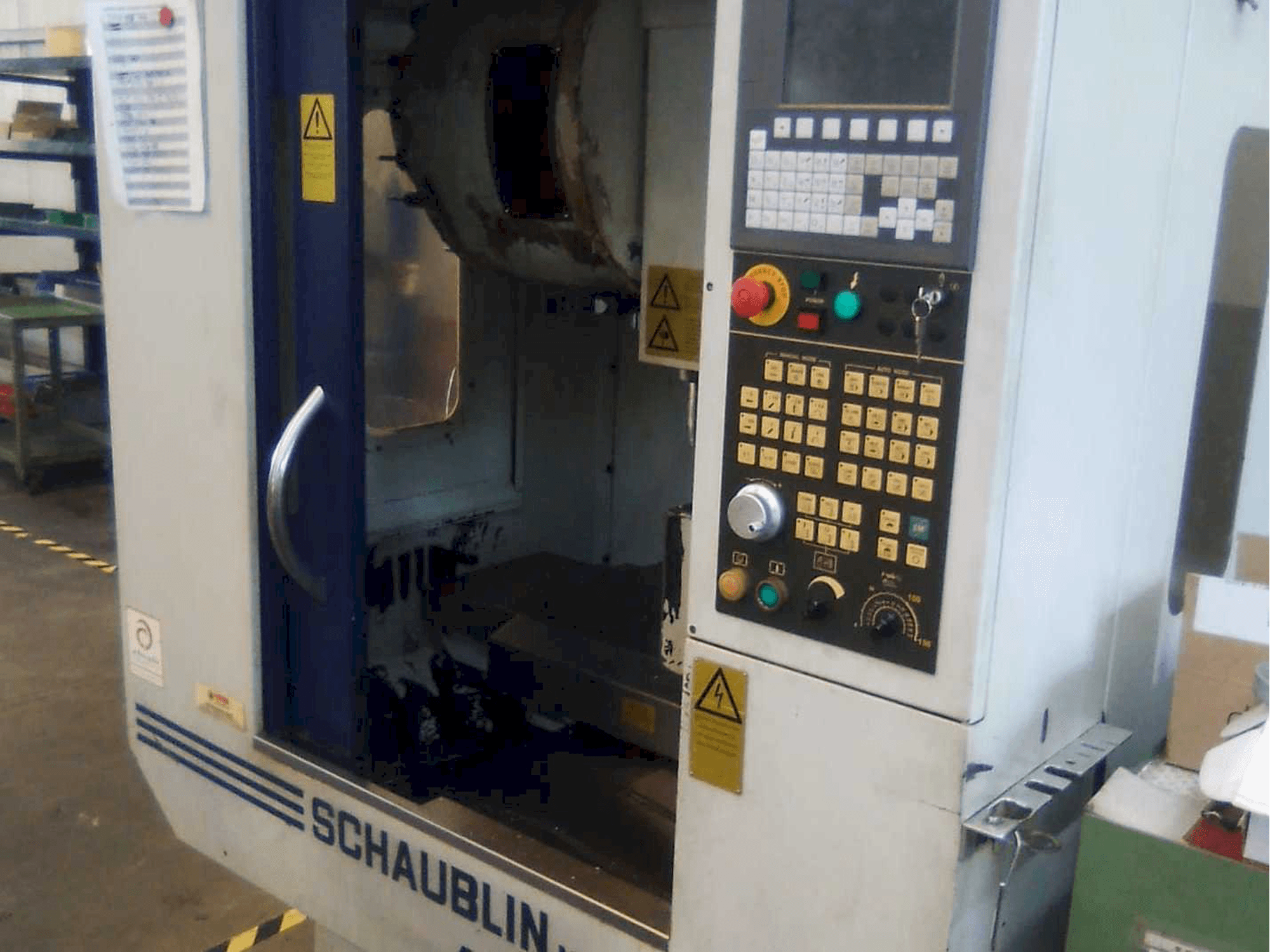 SCHAUBLIN 48V Mašinos vaizdas iš priekio