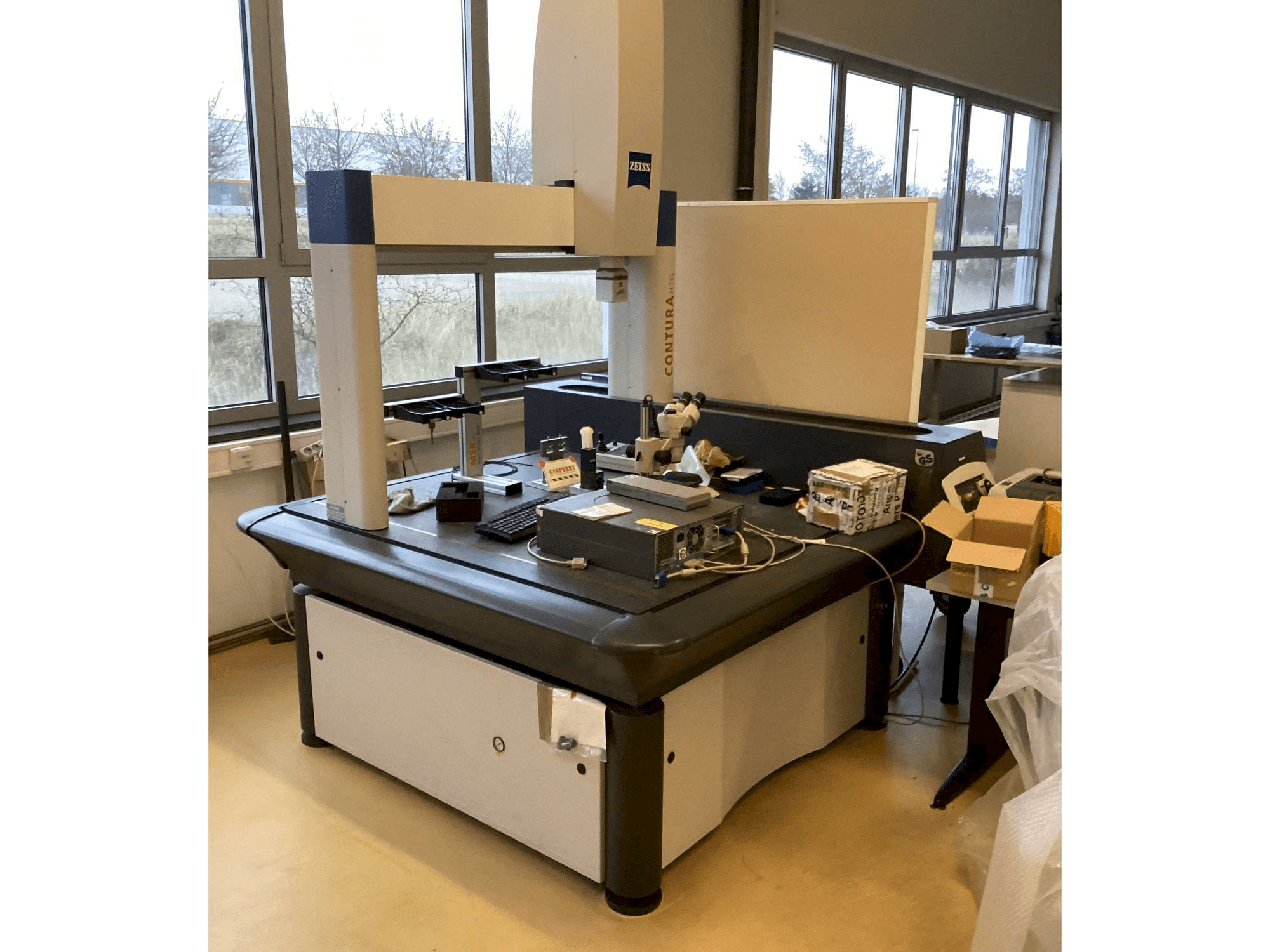 ZEISS Contura HTG 10/12/6 Mašinos vaizdas iš priekio