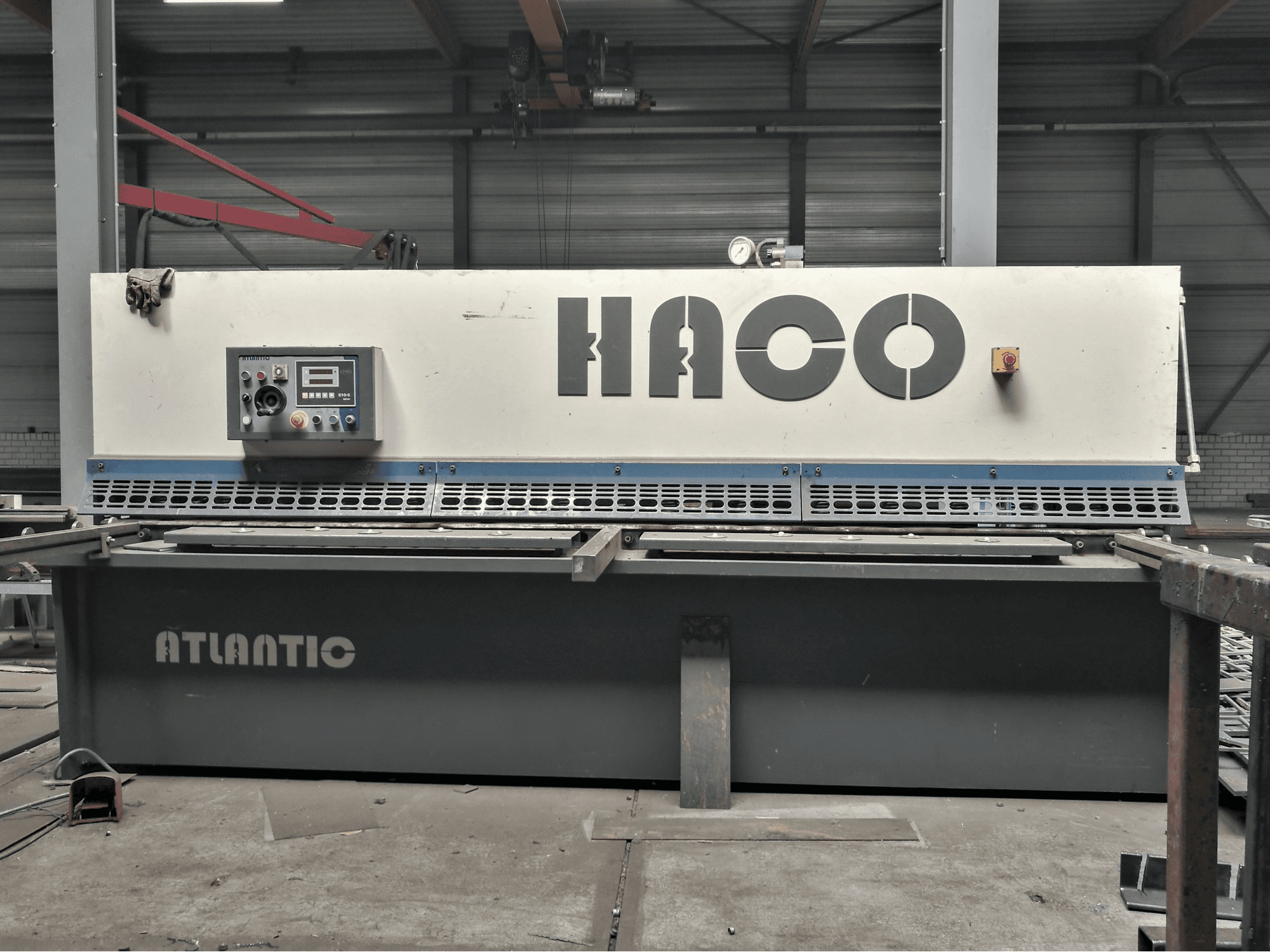 HACO ATS 3206 Mašinos vaizdas iš priekio
