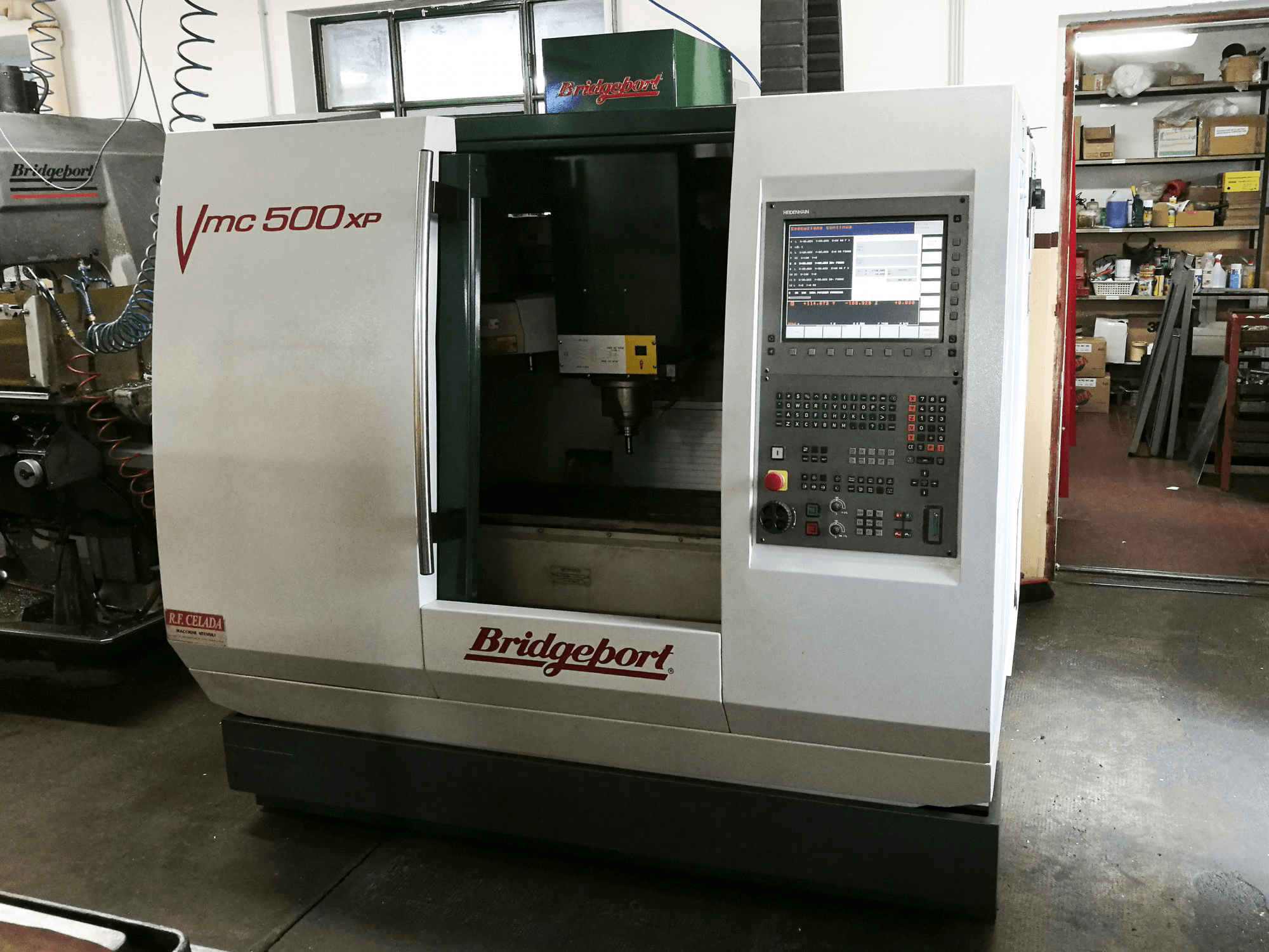 Bridgeport VMC 500 XP Mašinos vaizdas iš priekio
