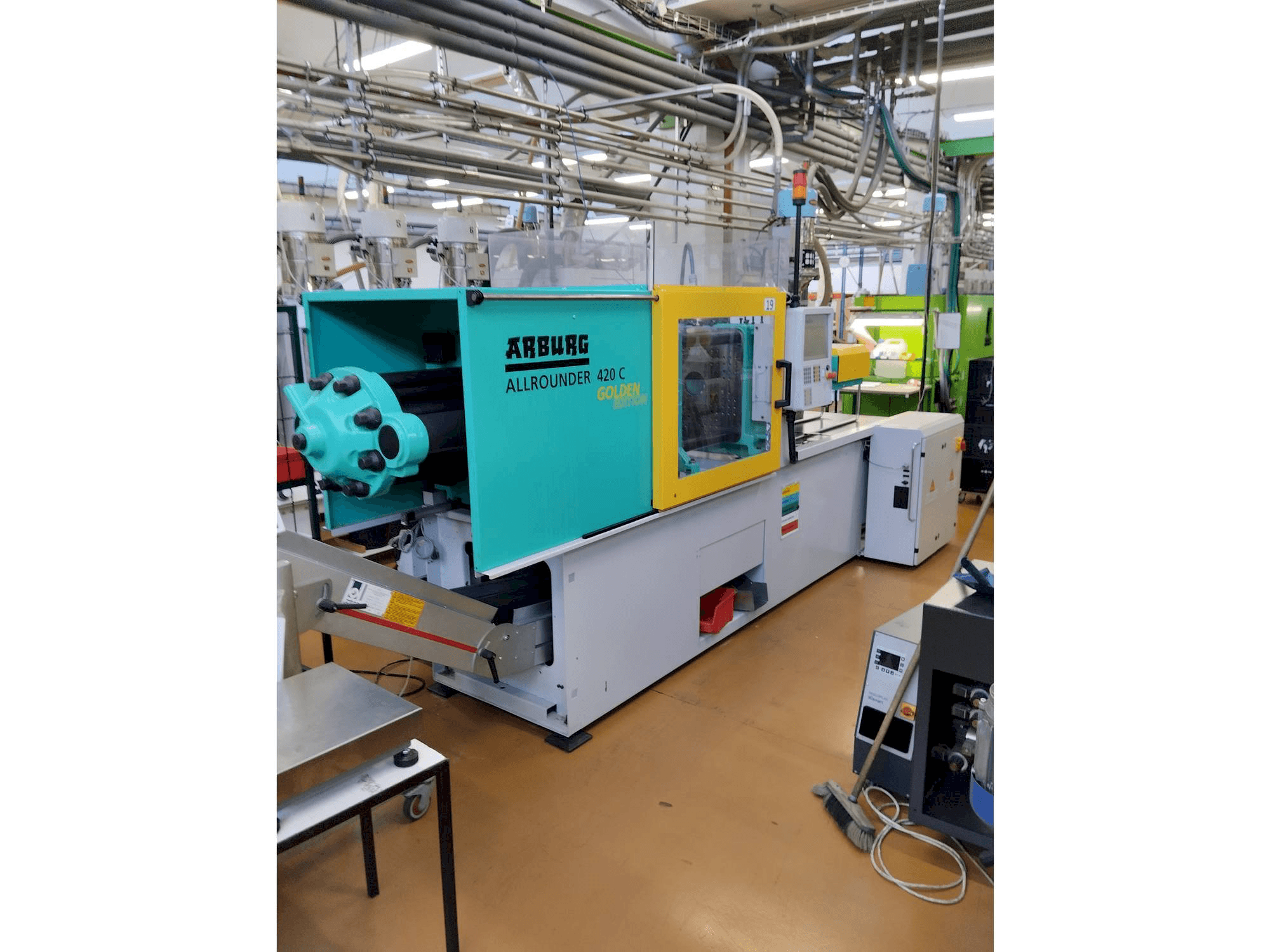 Arburg Allrounder 420 C 1000-290 Mašinos vaizdas iš priekio