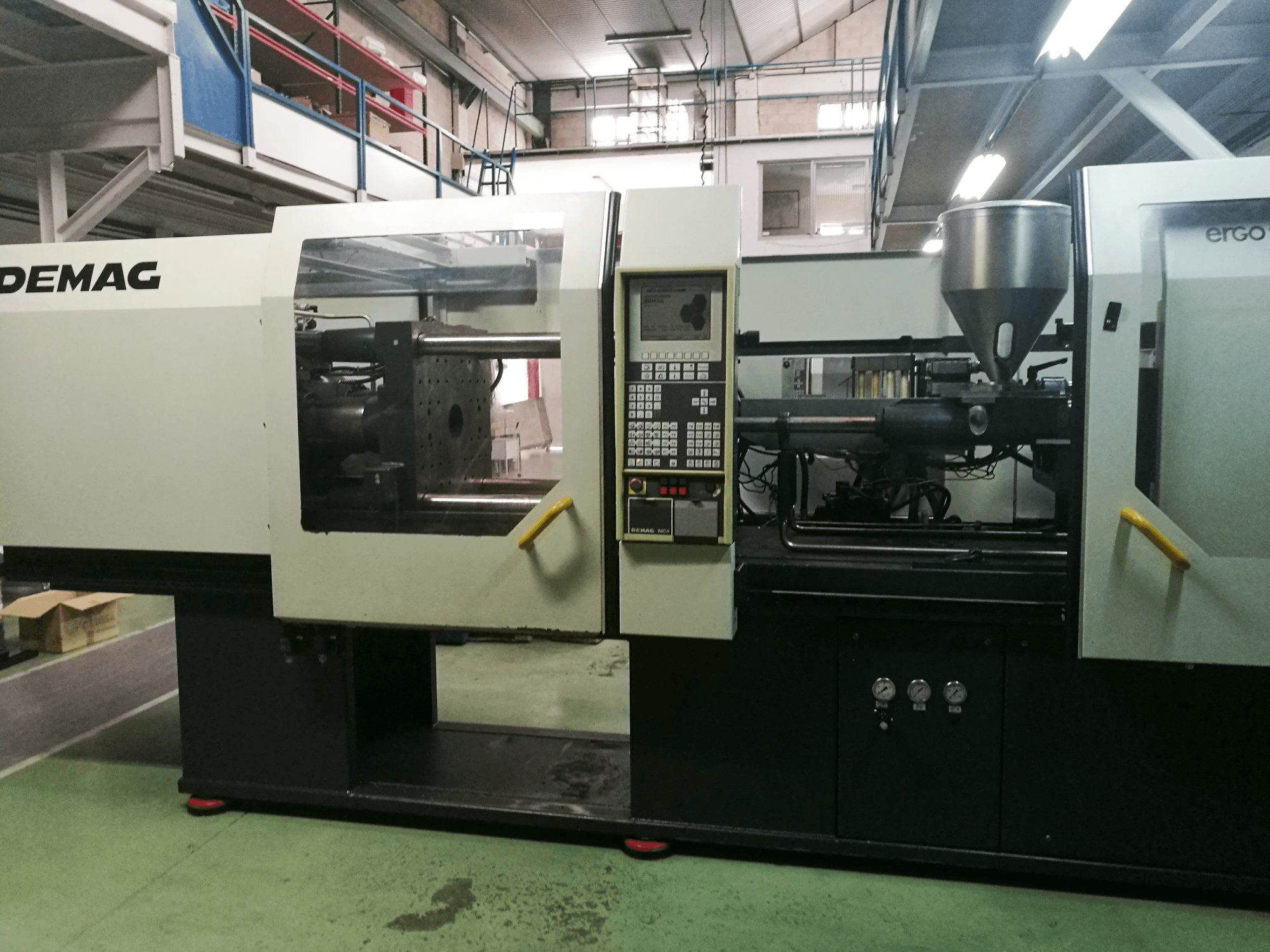 DEMAG ERGOtech 110-430 compact Mašinos vaizdas iš priekio