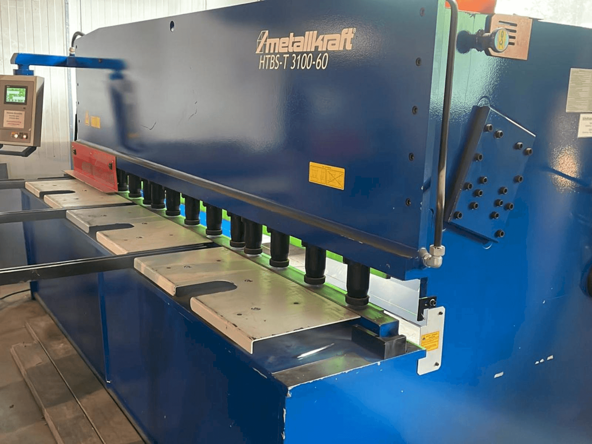 Metallkraft HTBS-T 3100-60 Mašinos vaizdas iš priekio