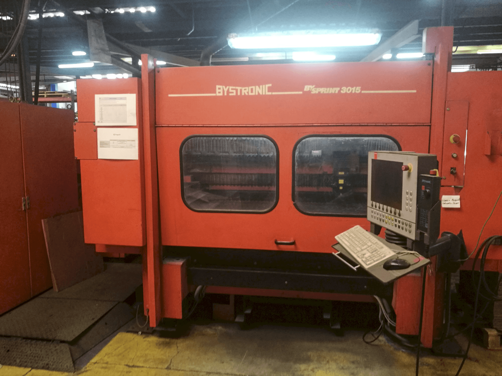 Bystronic BySprint 3015 Mašinos vaizdas iš priekio