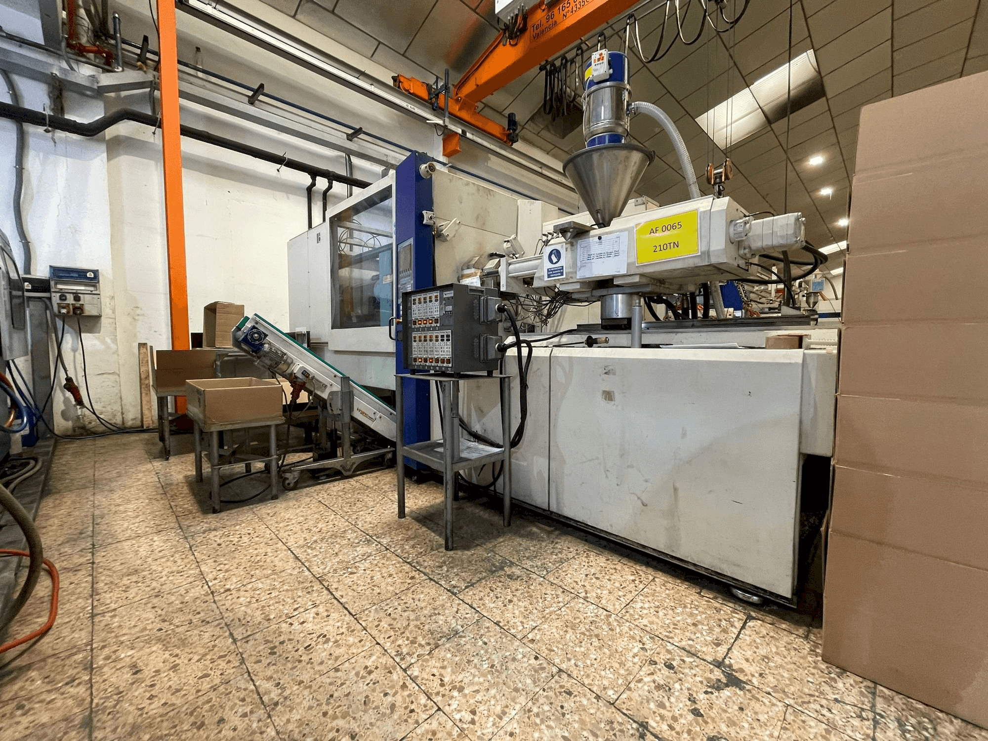 Battenfeld HM 210/1000 S Mašinos vaizdas iš dešinės pusės