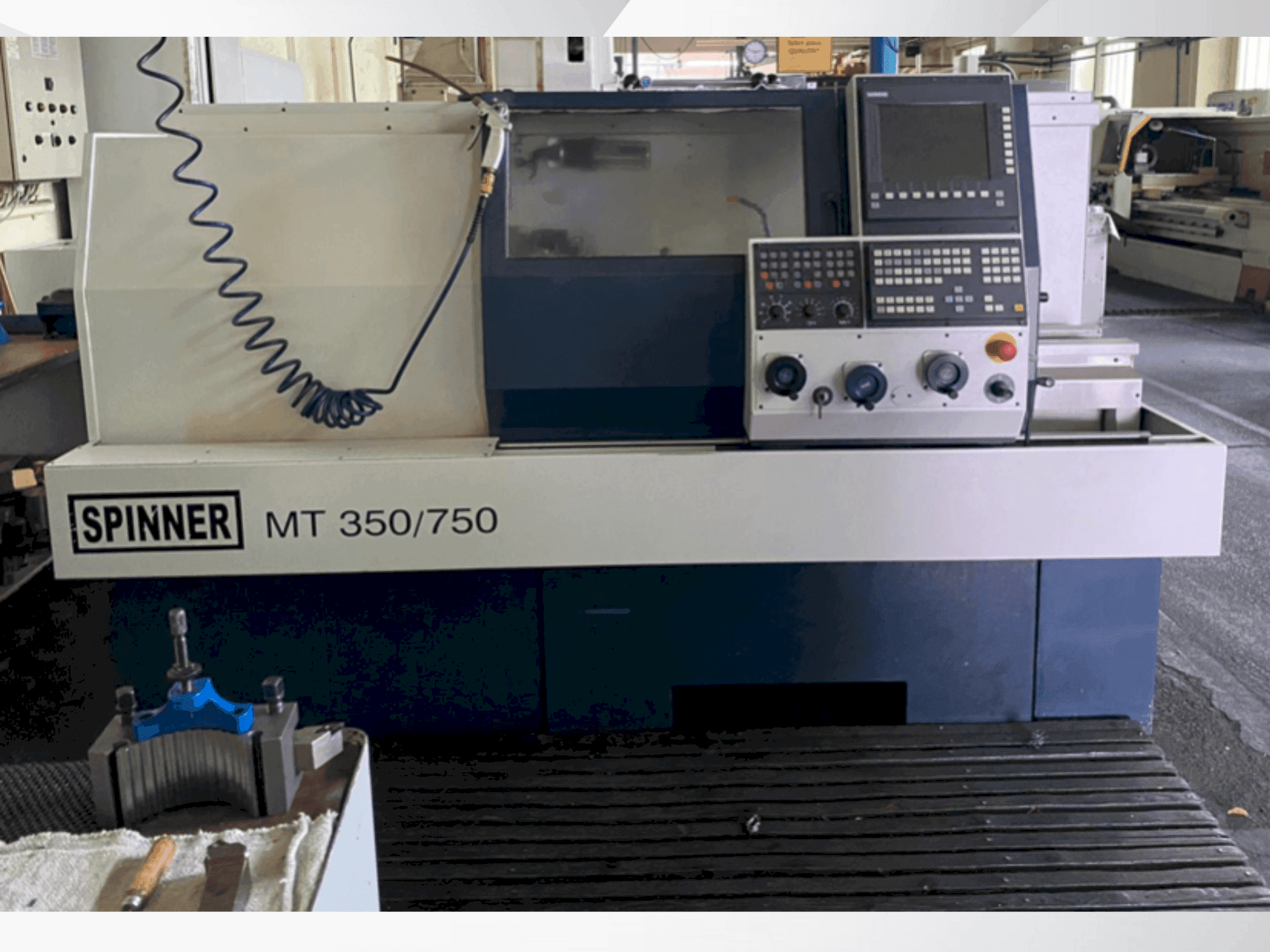 SPINNER MT 350/750 Mašinos vaizdas iš priekio