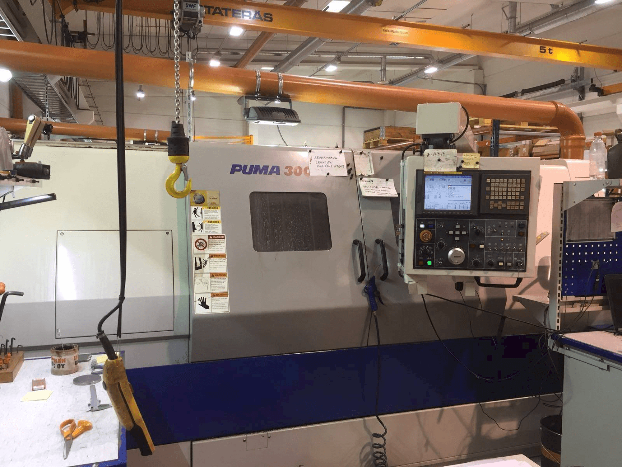 Doosan Puma 300LC Mašinos vaizdas iš priekio