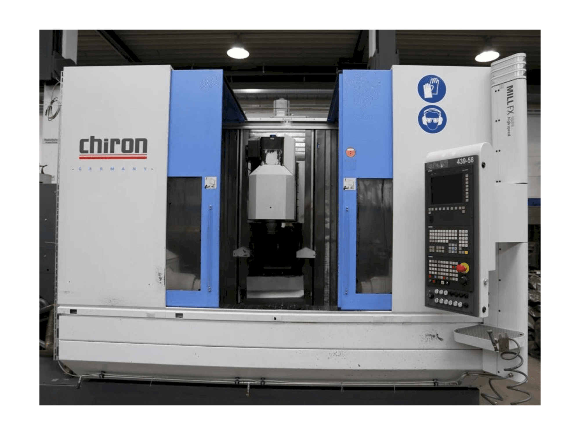 CHIRON Mill 1250 Mašinos vaizdas iš priekio