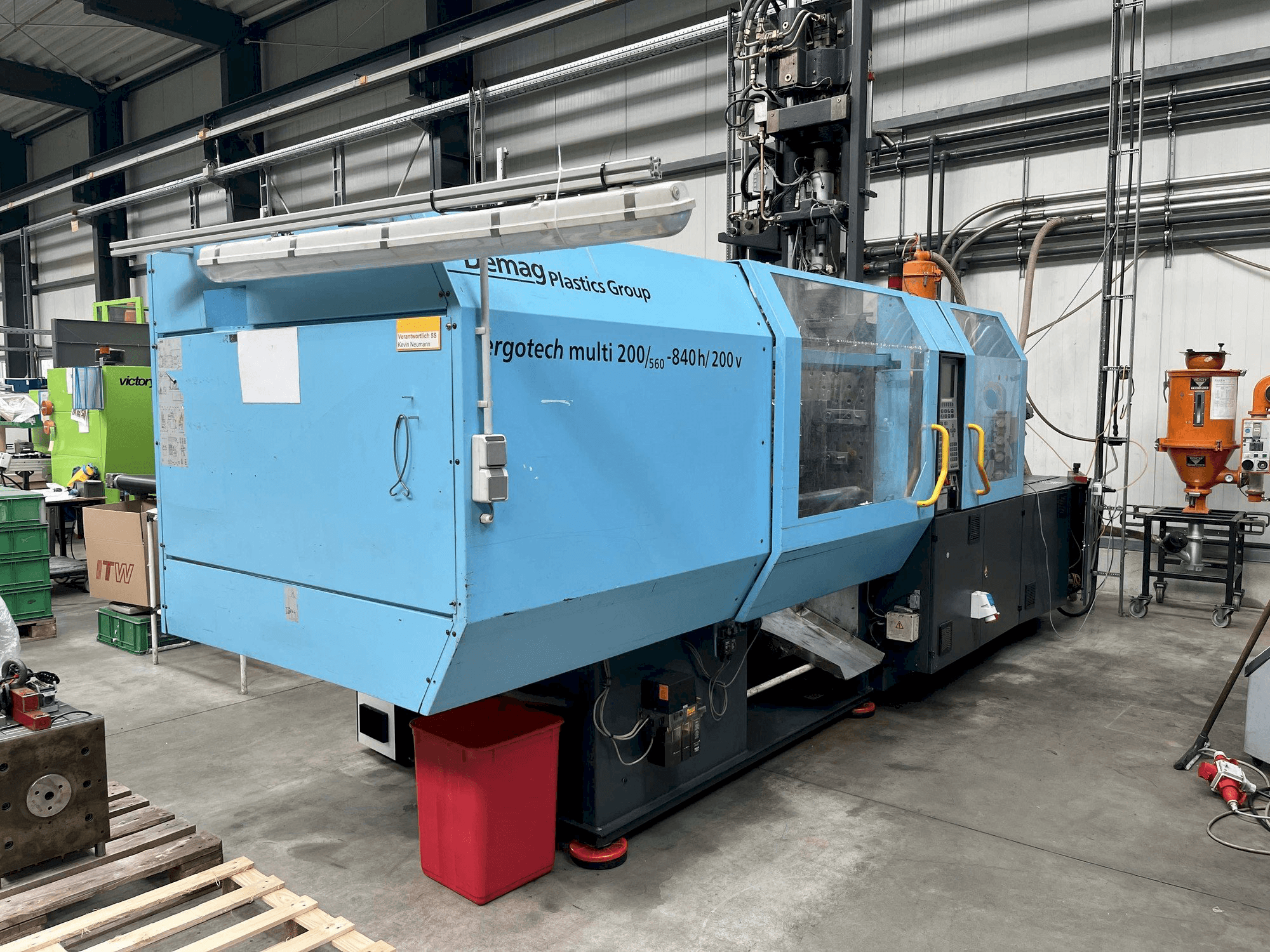 DEMAG Ergotech multi 200/560 - 840h/200V Mašinos vaizdas iš priekio