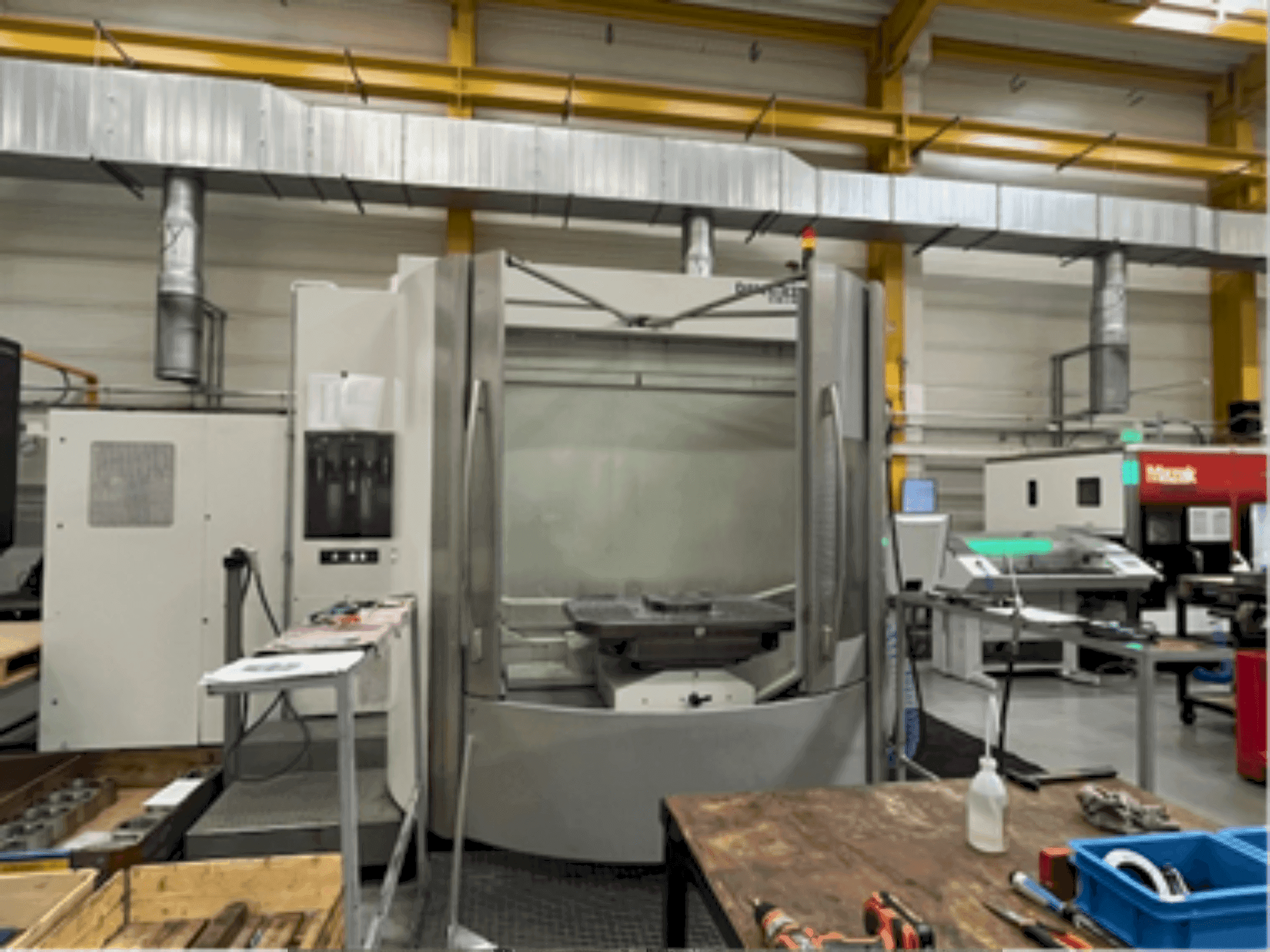 DMG GILDEMEISTER DMC 125U Mašinos vaizdas iš priekio