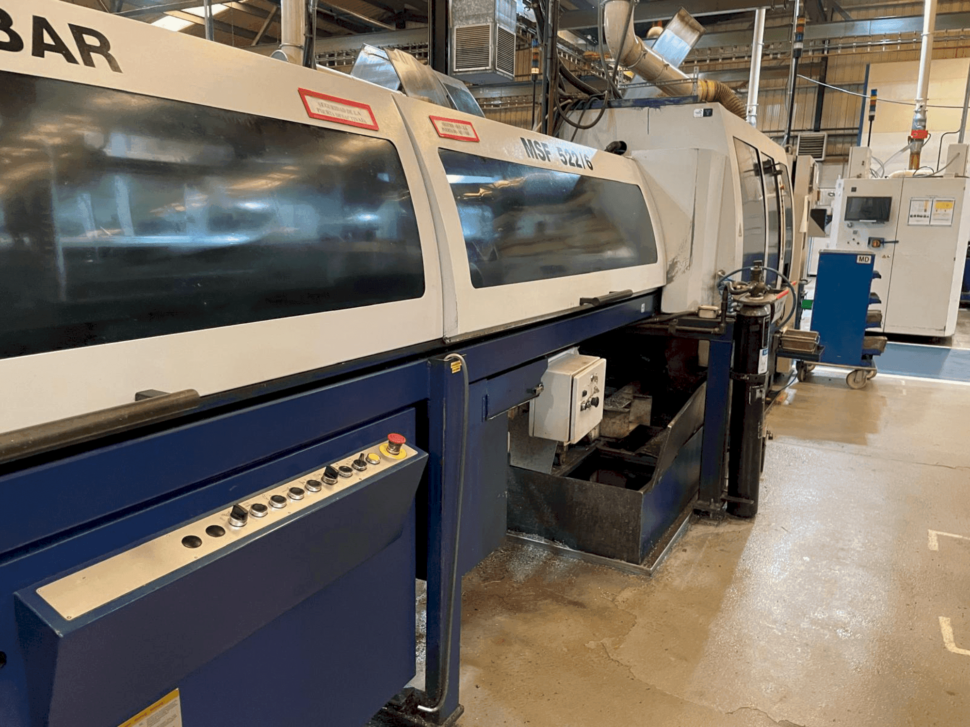 Tornos-Bechler MultiDeco 26-6 (2000) Mašinos vaizdas iš priekio