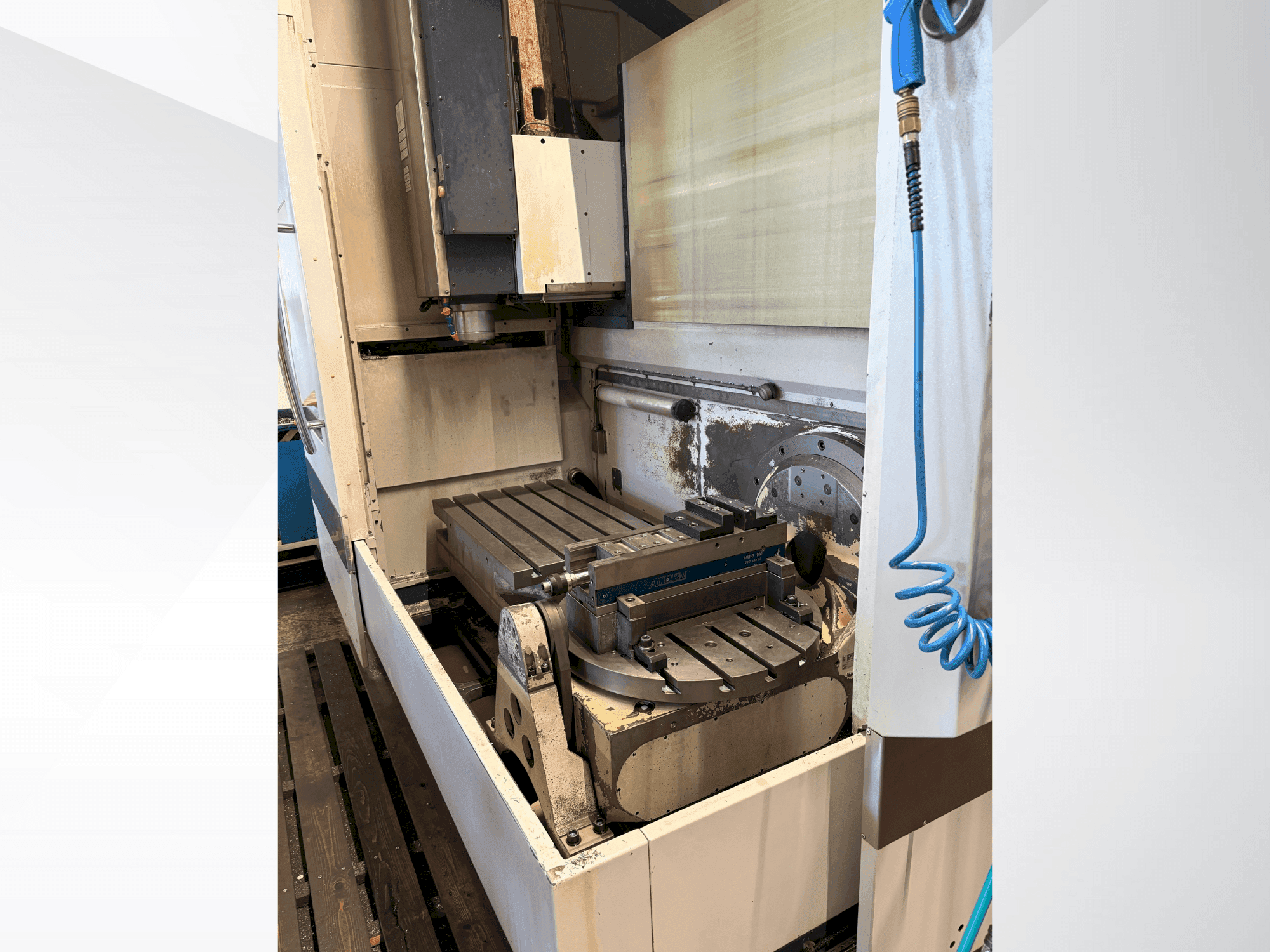 SPINNER U-1520 Mašinos vaizdas iš priekio