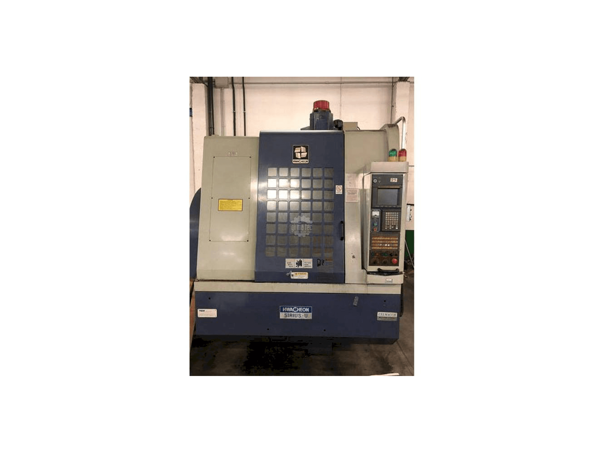 HWACHEON SIRIUS U Mašinos vaizdas iš priekio