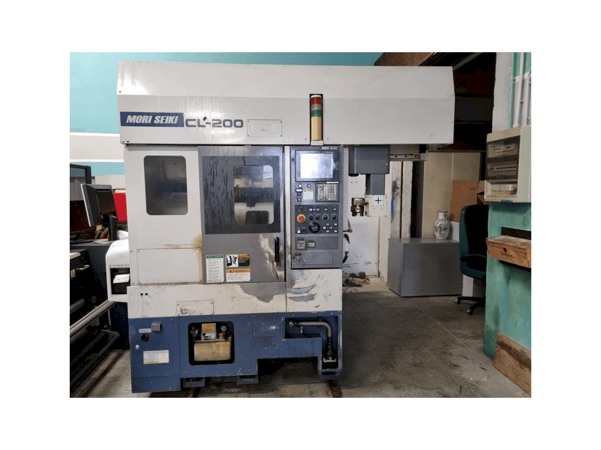 MORI SEIKI CL-200 Mašinos vaizdas iš priekio