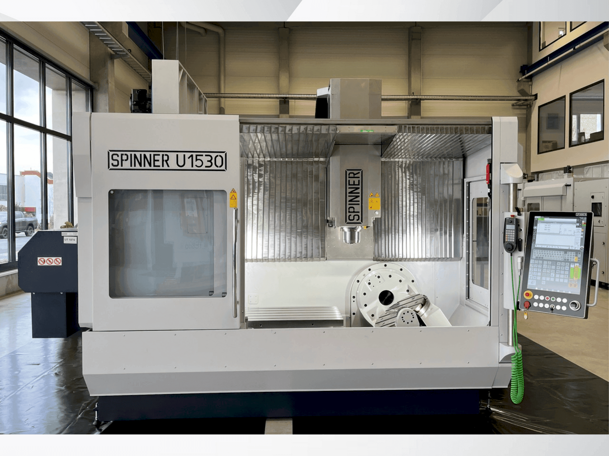 SPINNER U5-1530 Mašinos vaizdas iš priekio