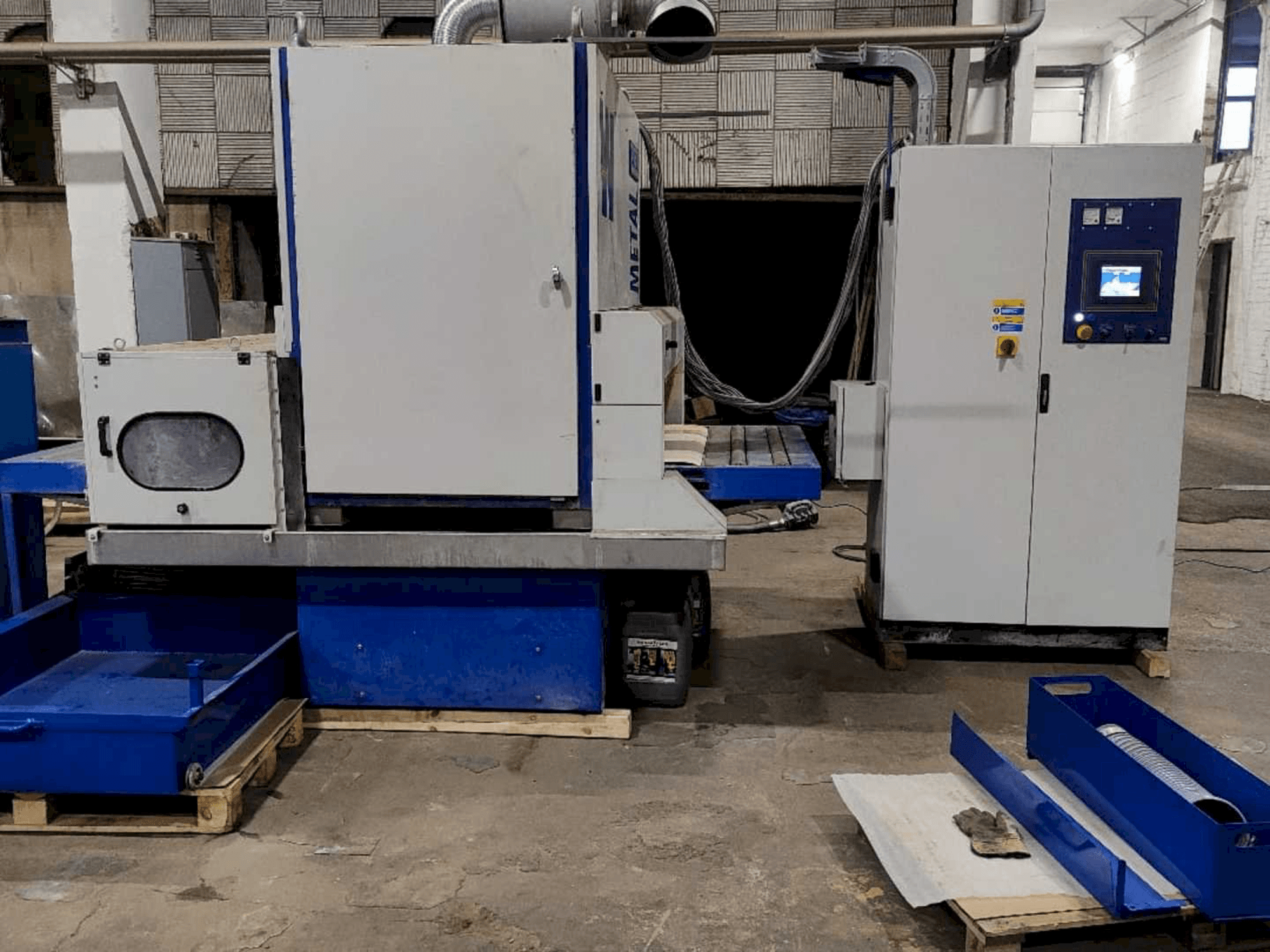 Costa WD CV 1300 Mašinos vaizdas iš kairės pusės