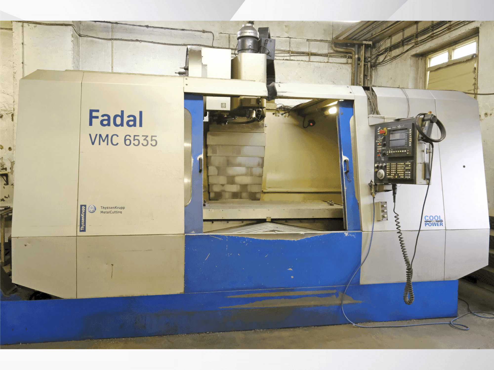 FADAL VMC 6535 HT Mašinos vaizdas iš priekio