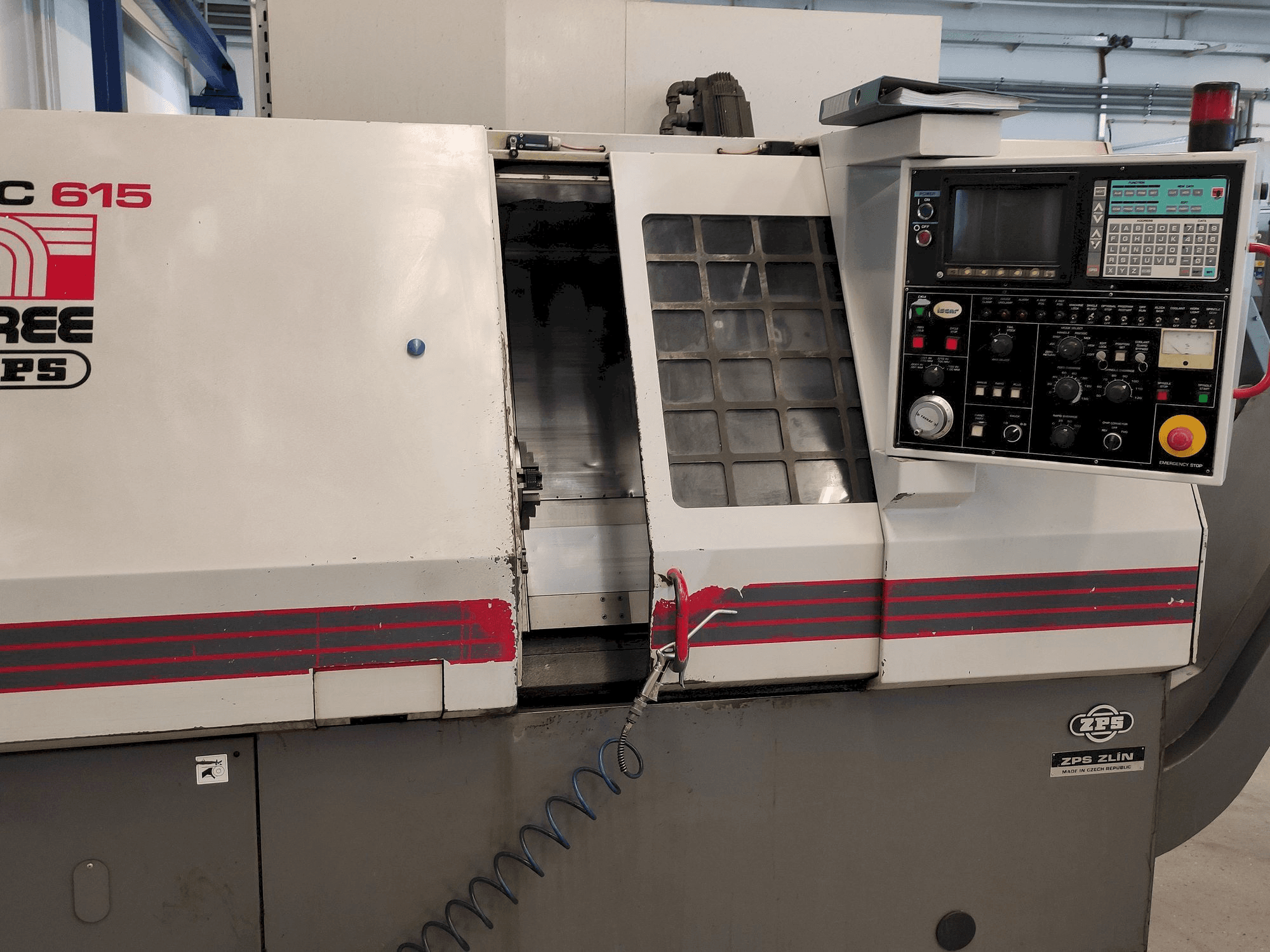 ZPS S-50 (TC-615) Mašinos vaizdas iš priekio