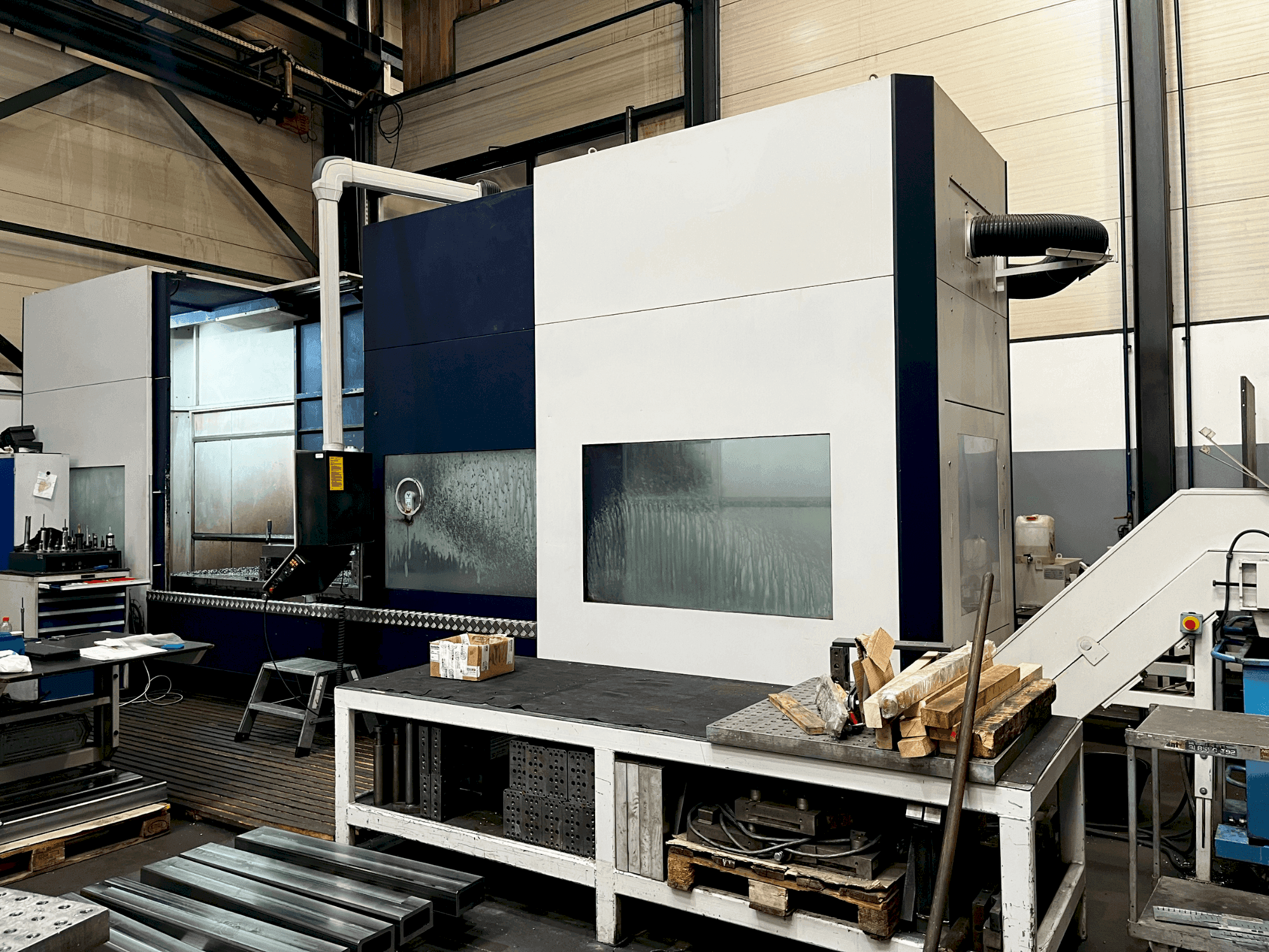 Soraluce TA-35A Mašinos vaizdas iš priekio