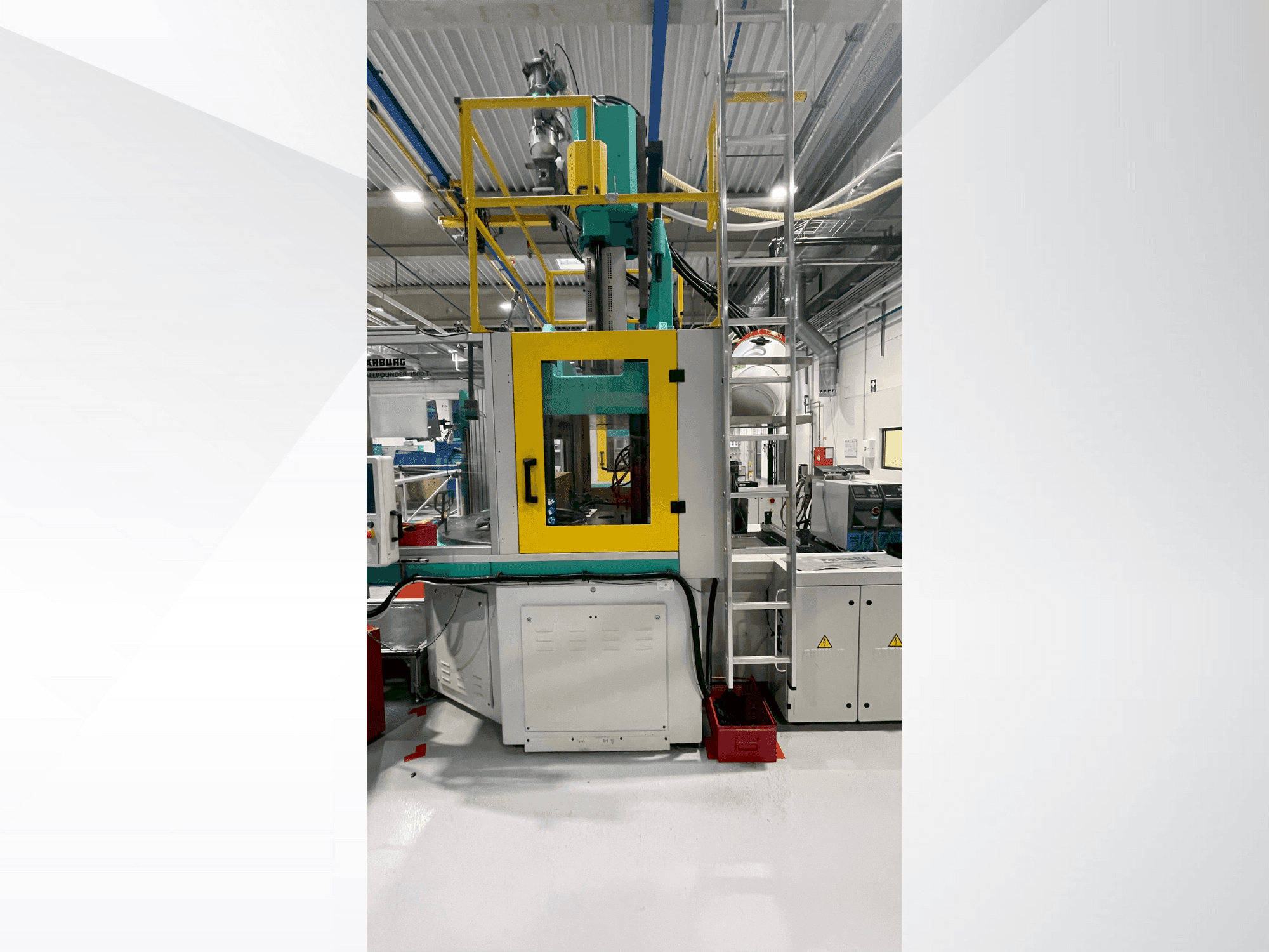 Arburg Allrounder 1500 T 2000-400 Mašinos vaizdas iš priekio