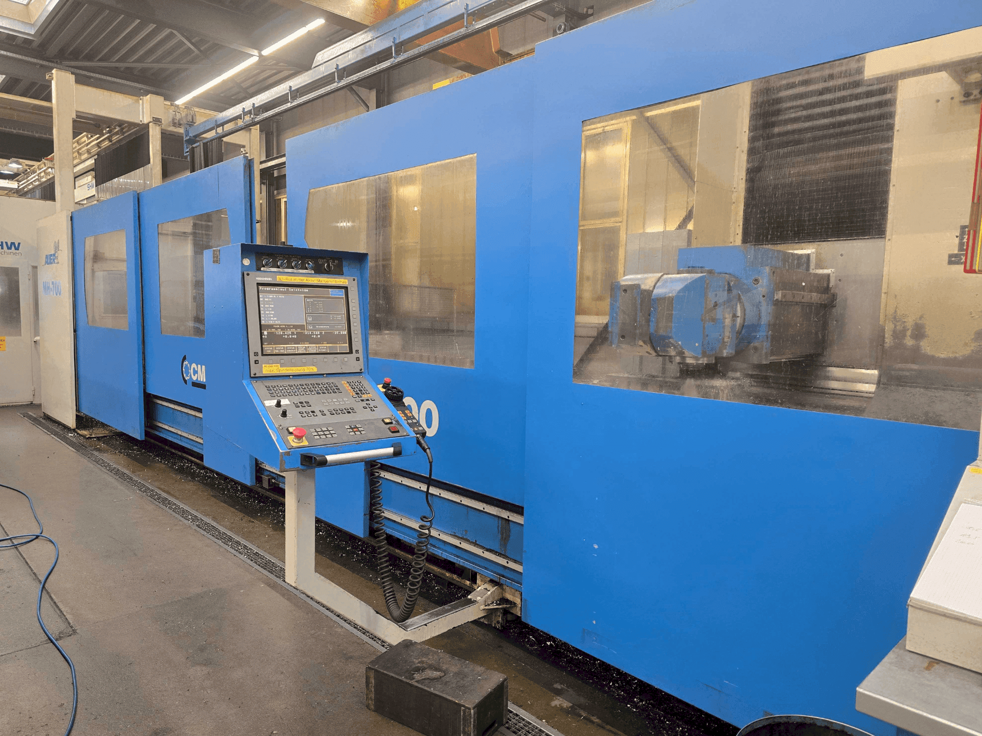 CME MH-700 Mašinos vaizdas iš priekio