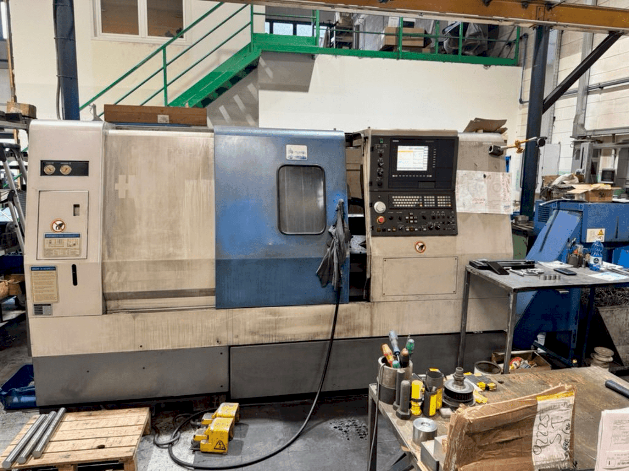 Hyundai Hit 250C Mašinos vaizdas iš priekio