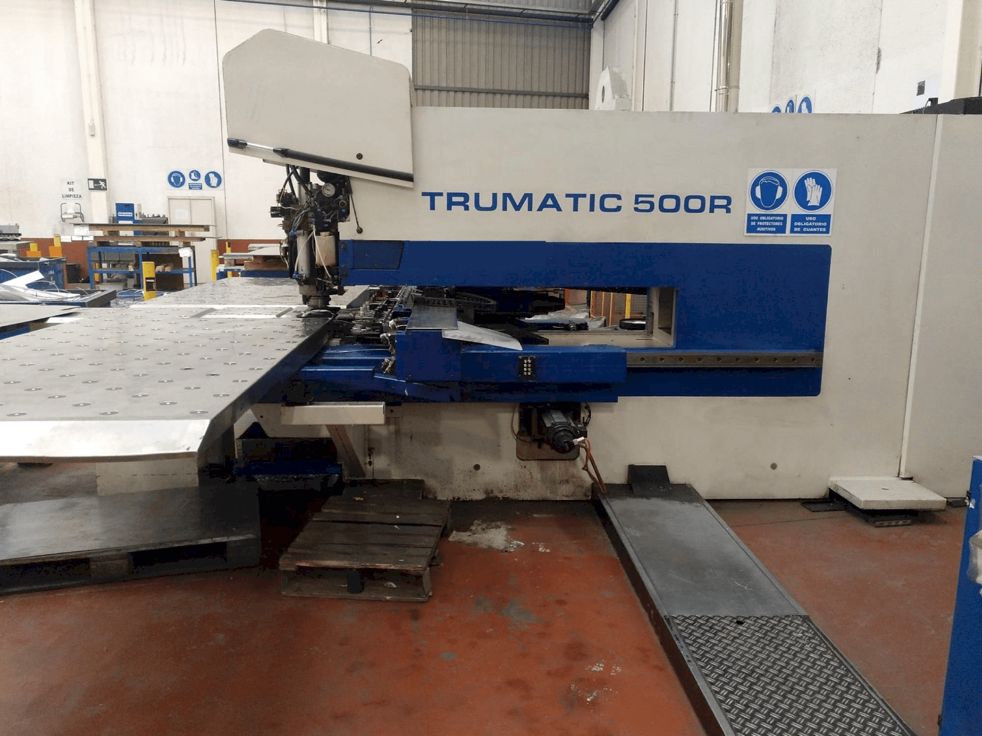 Trumpf Trumatic 500 Mašinos vaizdas iš priekio