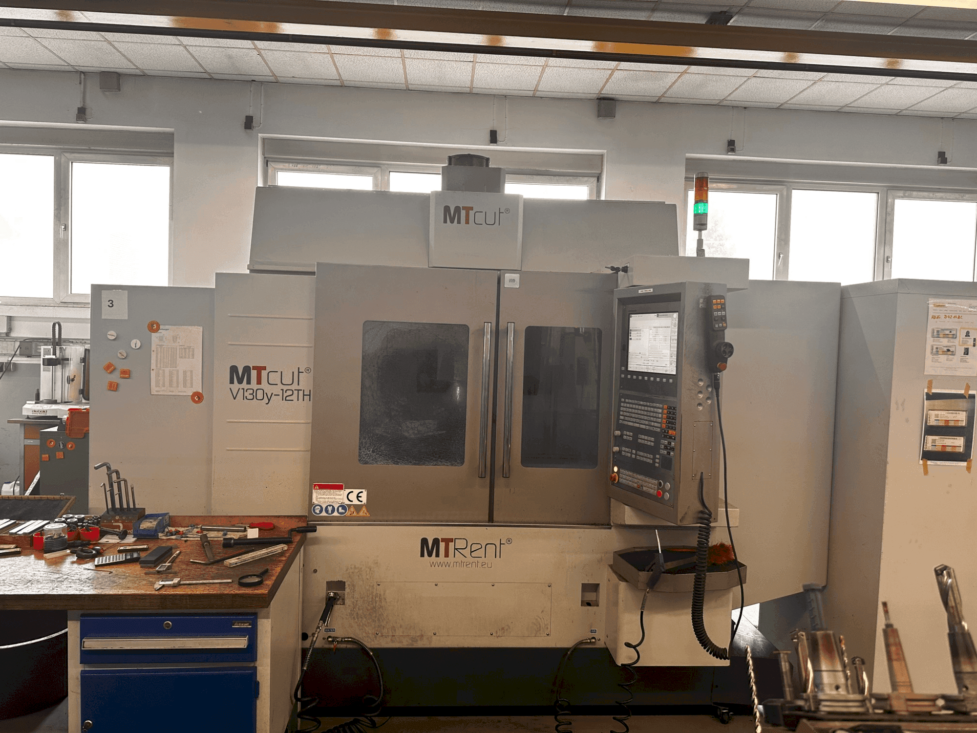 MTcut V130y-12TH Mašinos vaizdas iš priekio