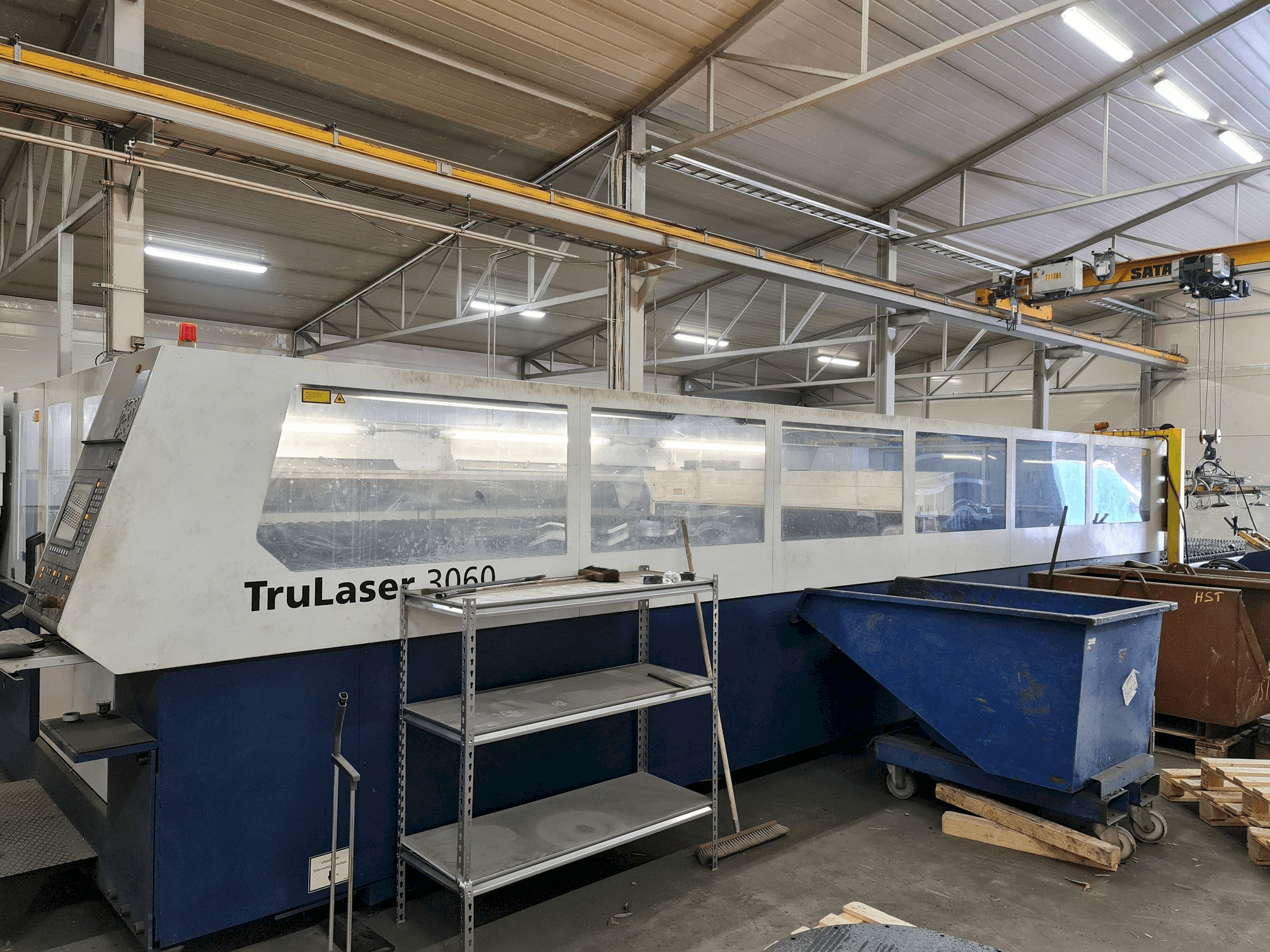 Trumpf TruLaser 3060 Mašinos vaizdas iš šono