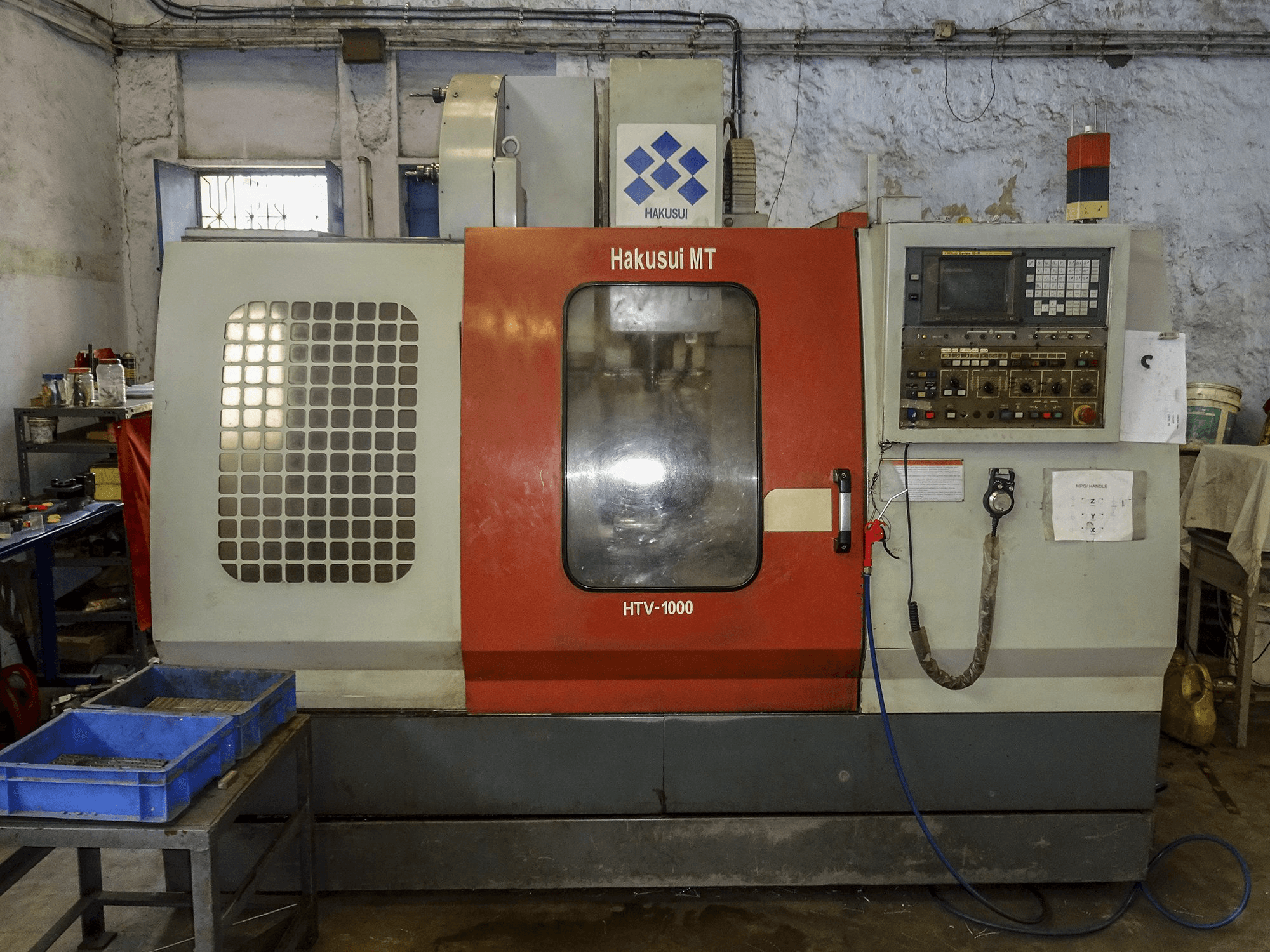 Front view of HAKUSUI HTV-1000 Machine