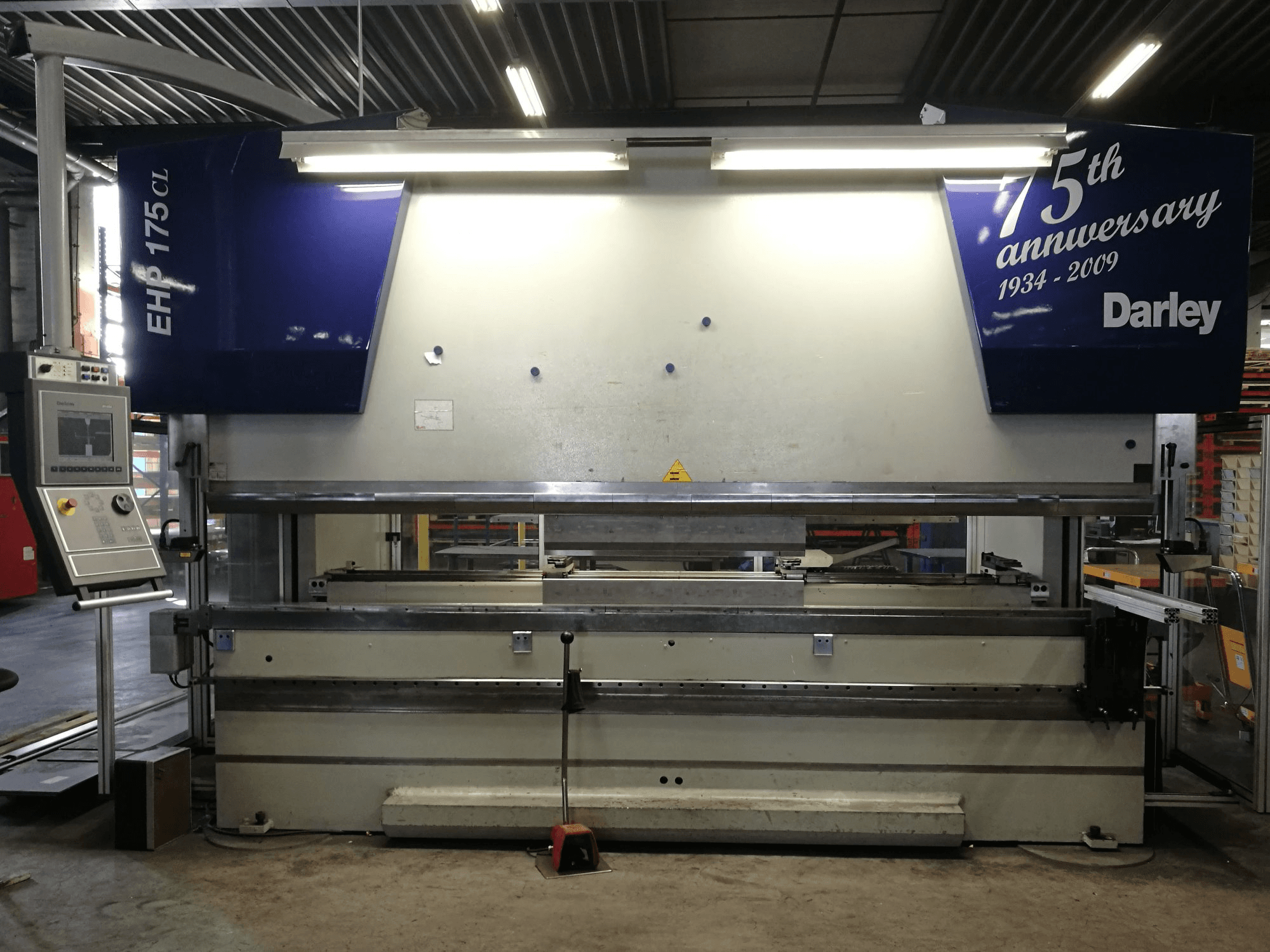 Darley EHP LS 175.36/31 CL Mašinos vaizdas iš priekio