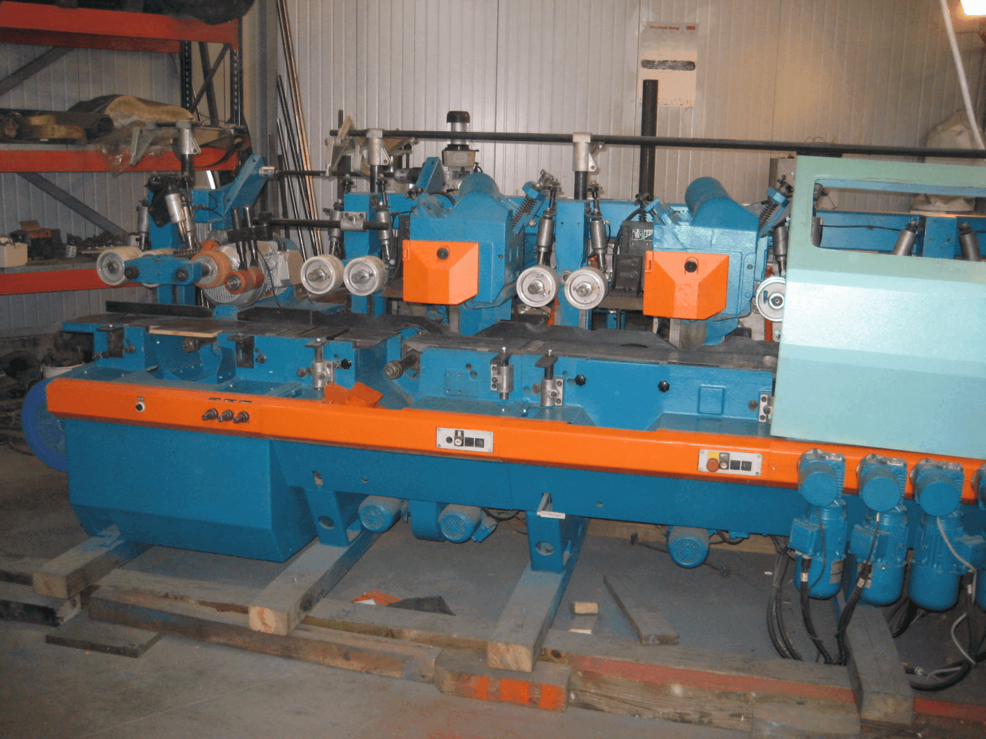 WEINIG / DIMTER U23 Mašinos vaizdas iš priekio