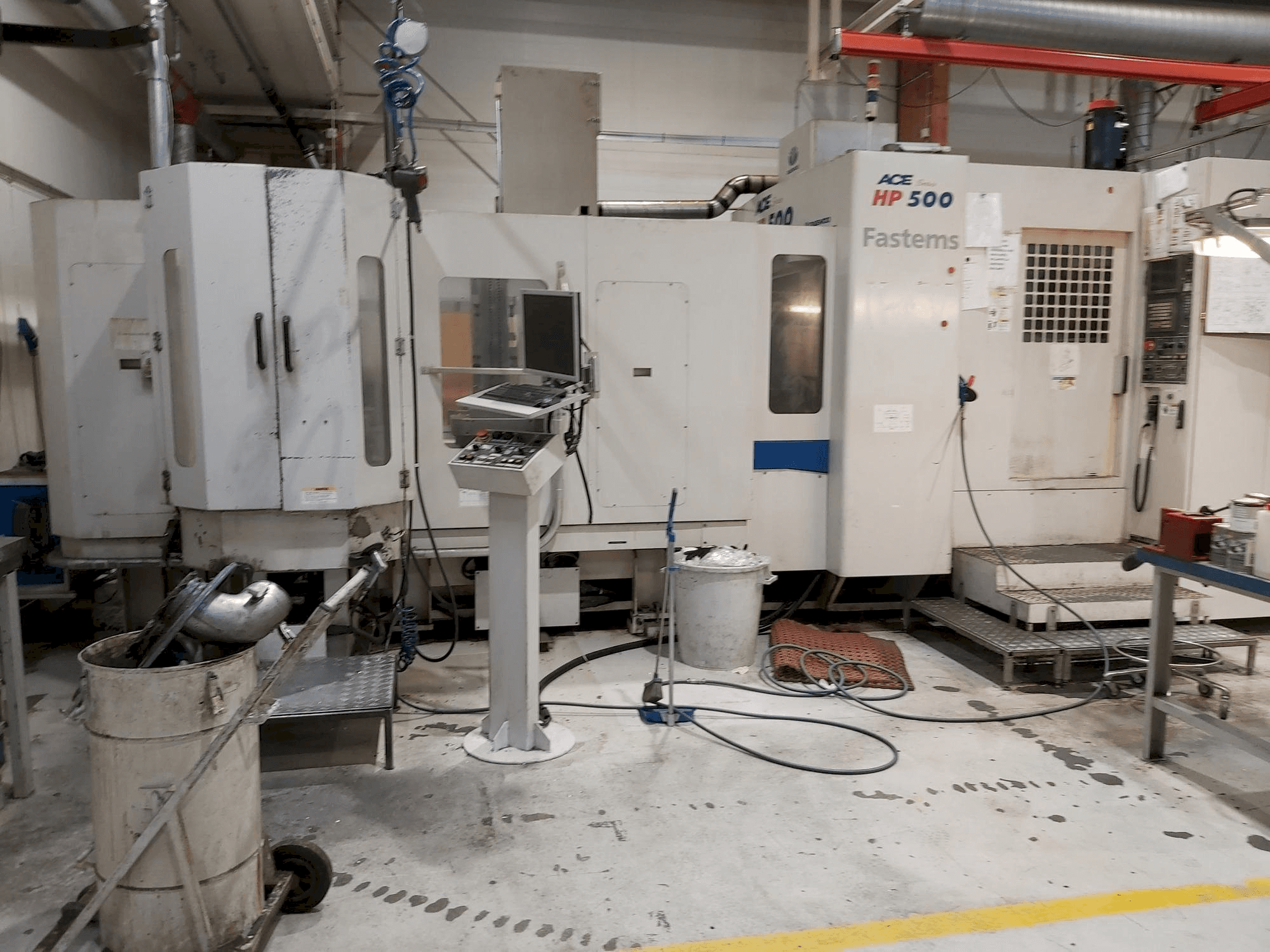 Doosan ACE 500 HP Mašinos vaizdas iš priekio