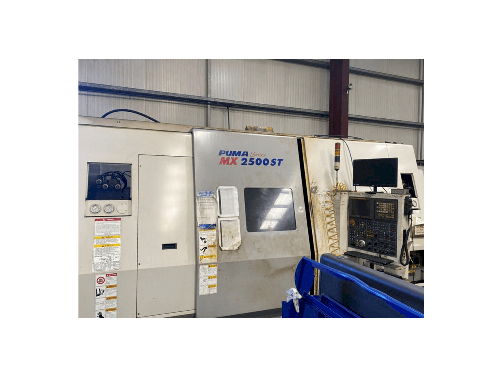 DAEWOO PUMA MX2500ST Mašinos vaizdas iš priekio