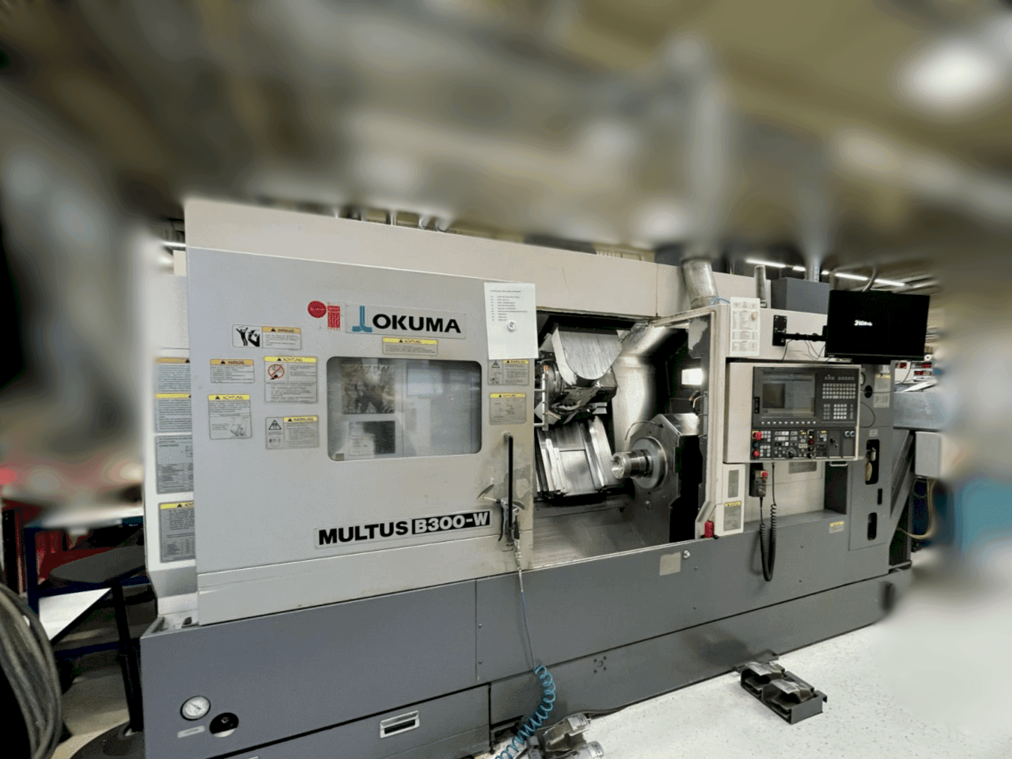 Okuma Multus B300-W Mašinos vaizdas iš priekio
