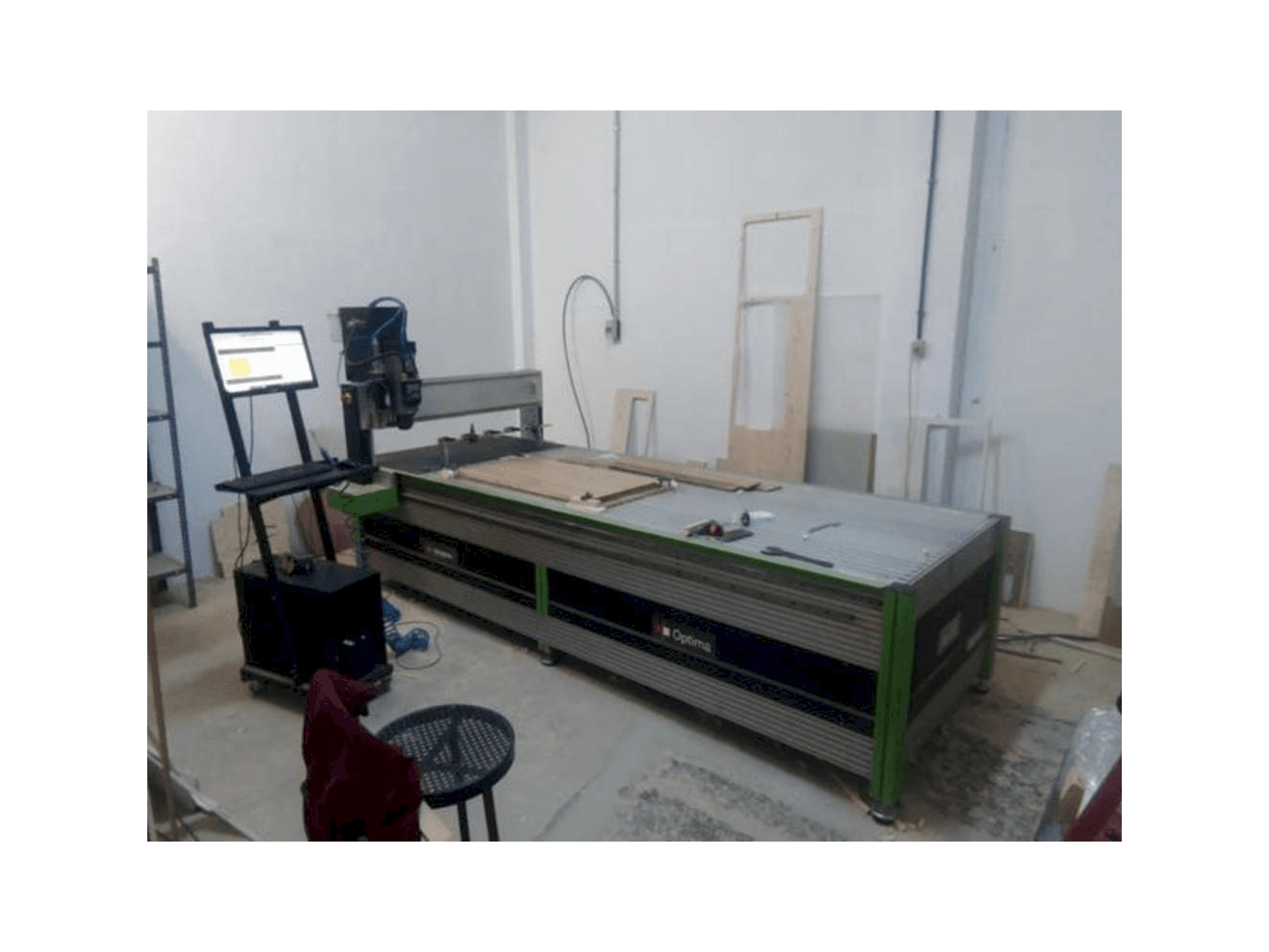 OPTIMA 2510 Mašinos vaizdas iš priekio