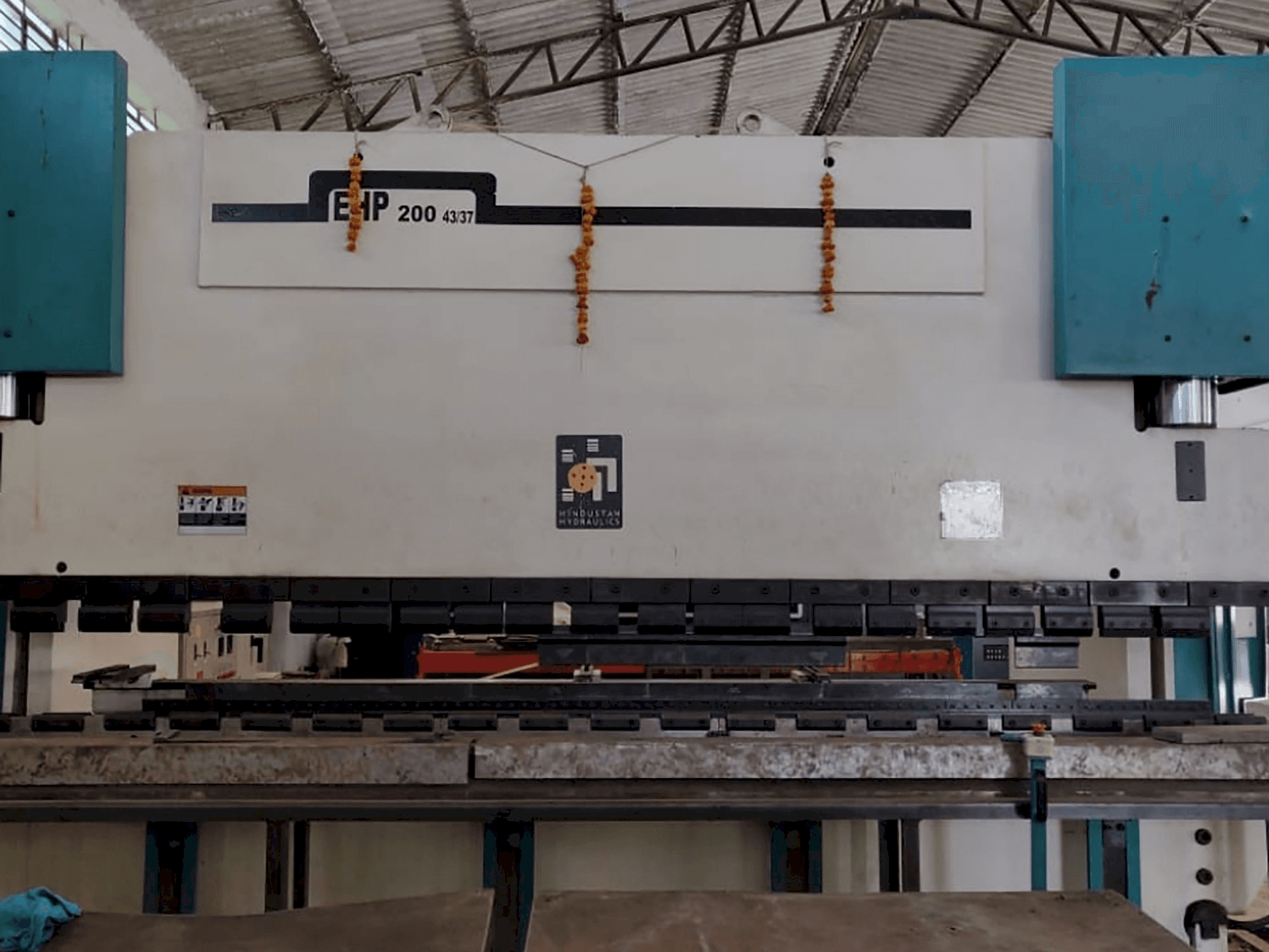 Hindustan Hydraulics Mašinos vaizdasEHP 200 iš priekio