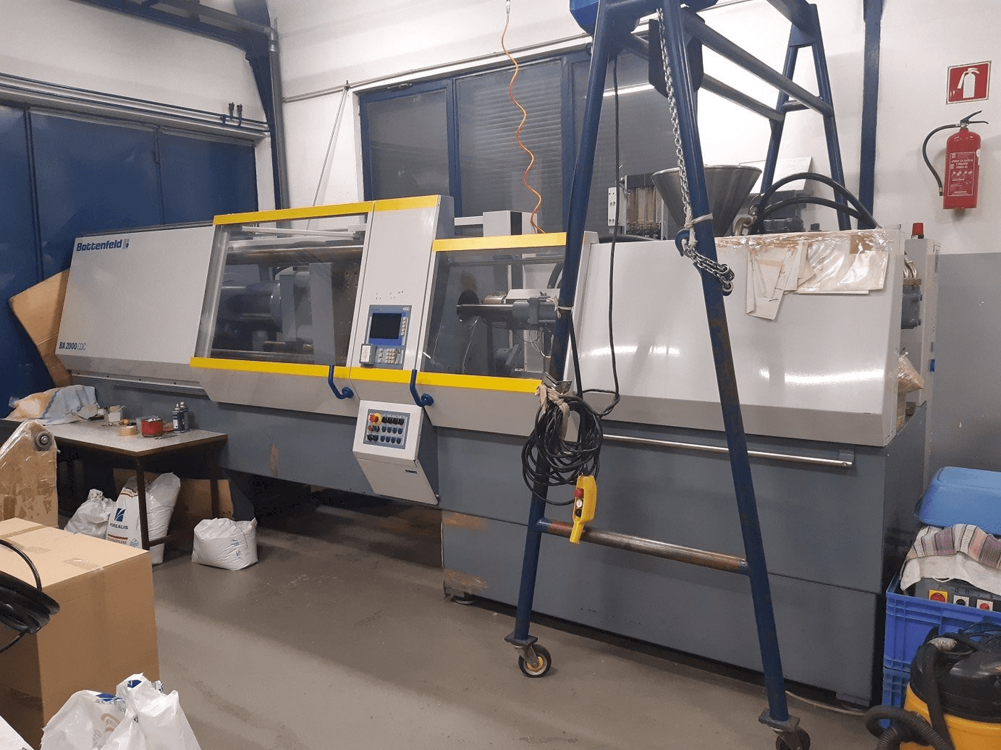 Battenfeld BA 2000/1000 CDC Mašinos vaizdas iš priekio