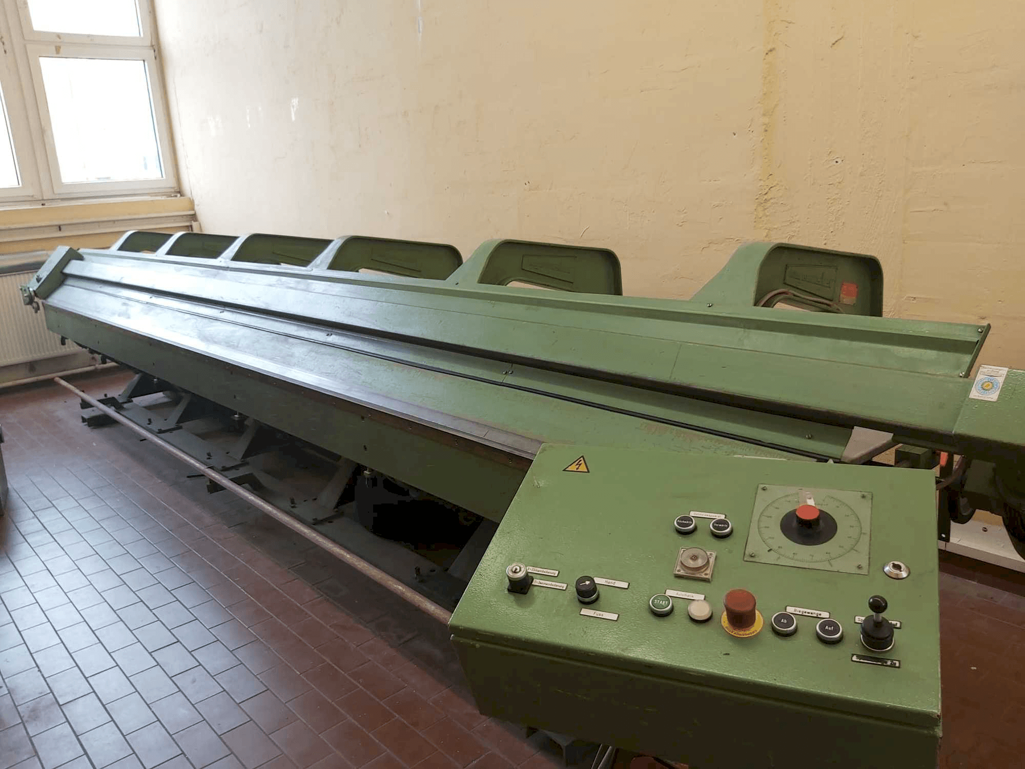 Biegmeister BMTH 6.1,5 Mašinos vaizdas iš priekio