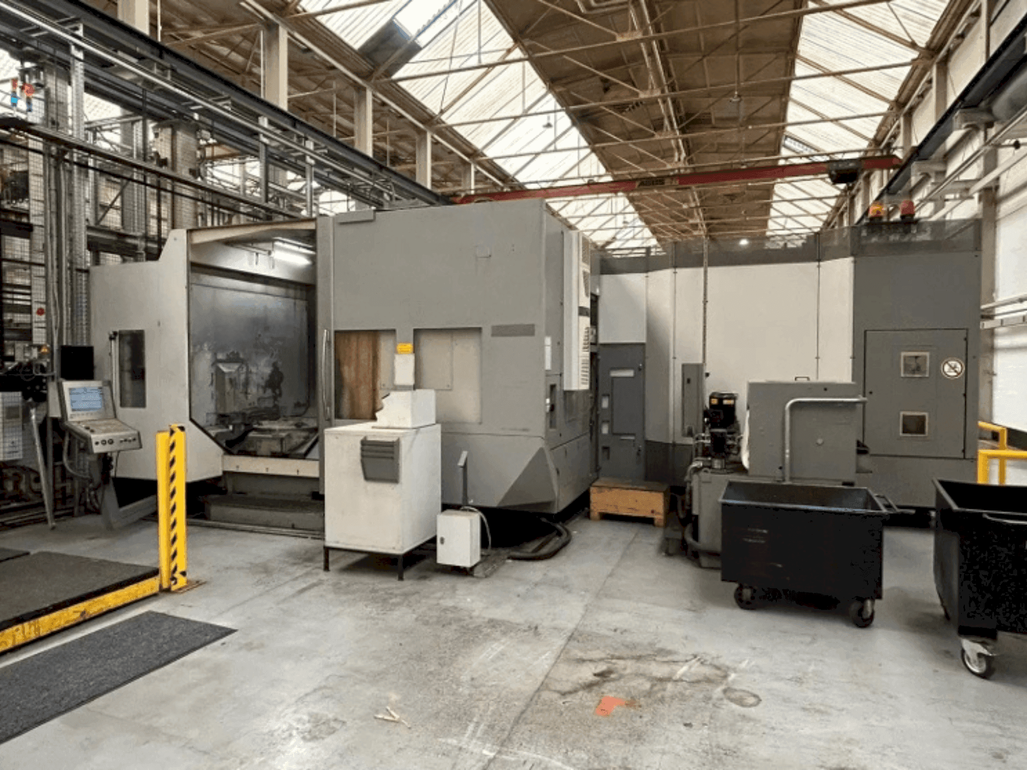 DMG DMC 100 H Mašinos vaizdas iš priekio